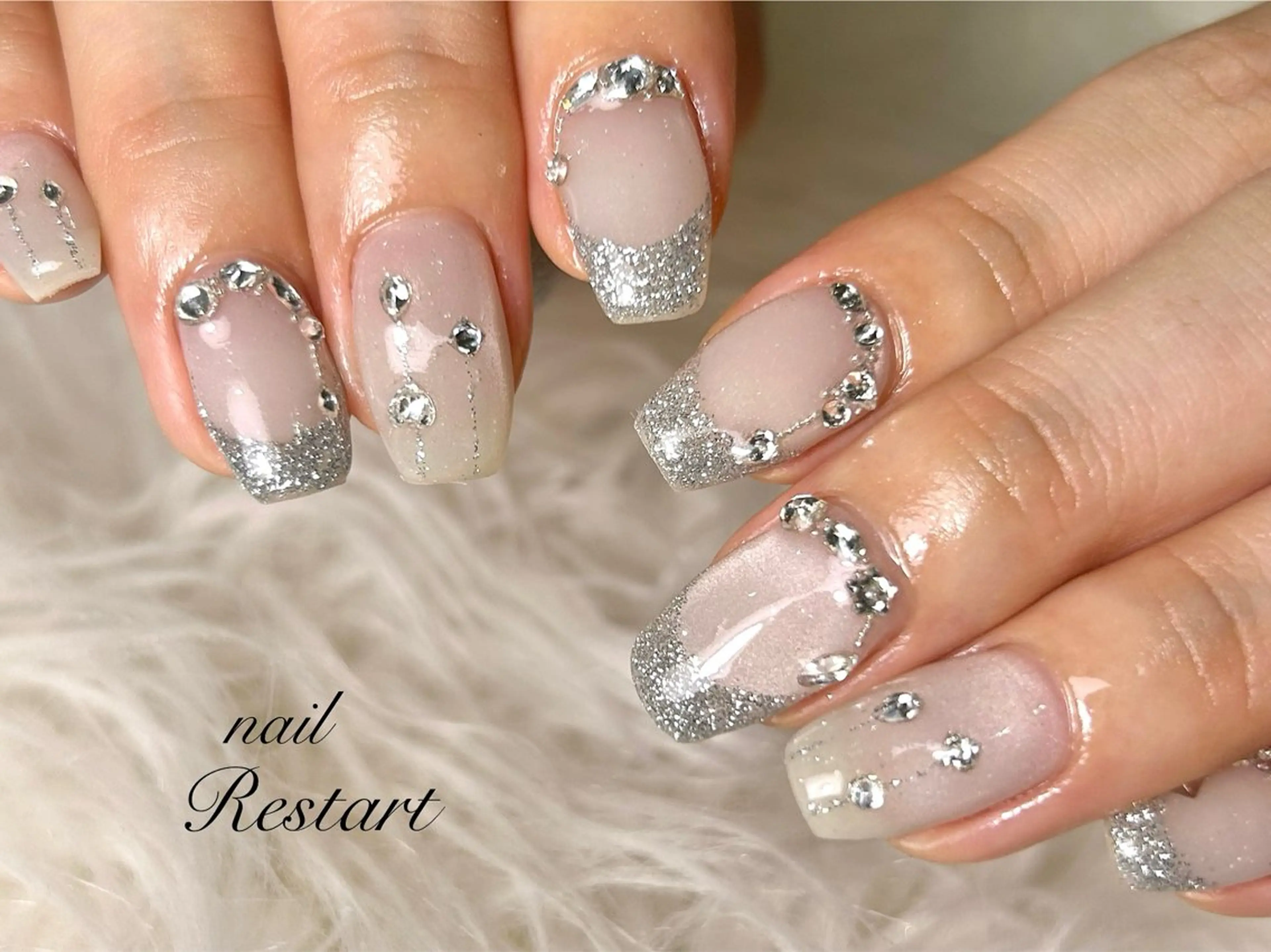 ミディアム ハンドネイル Restart YURIのネイルデザイン