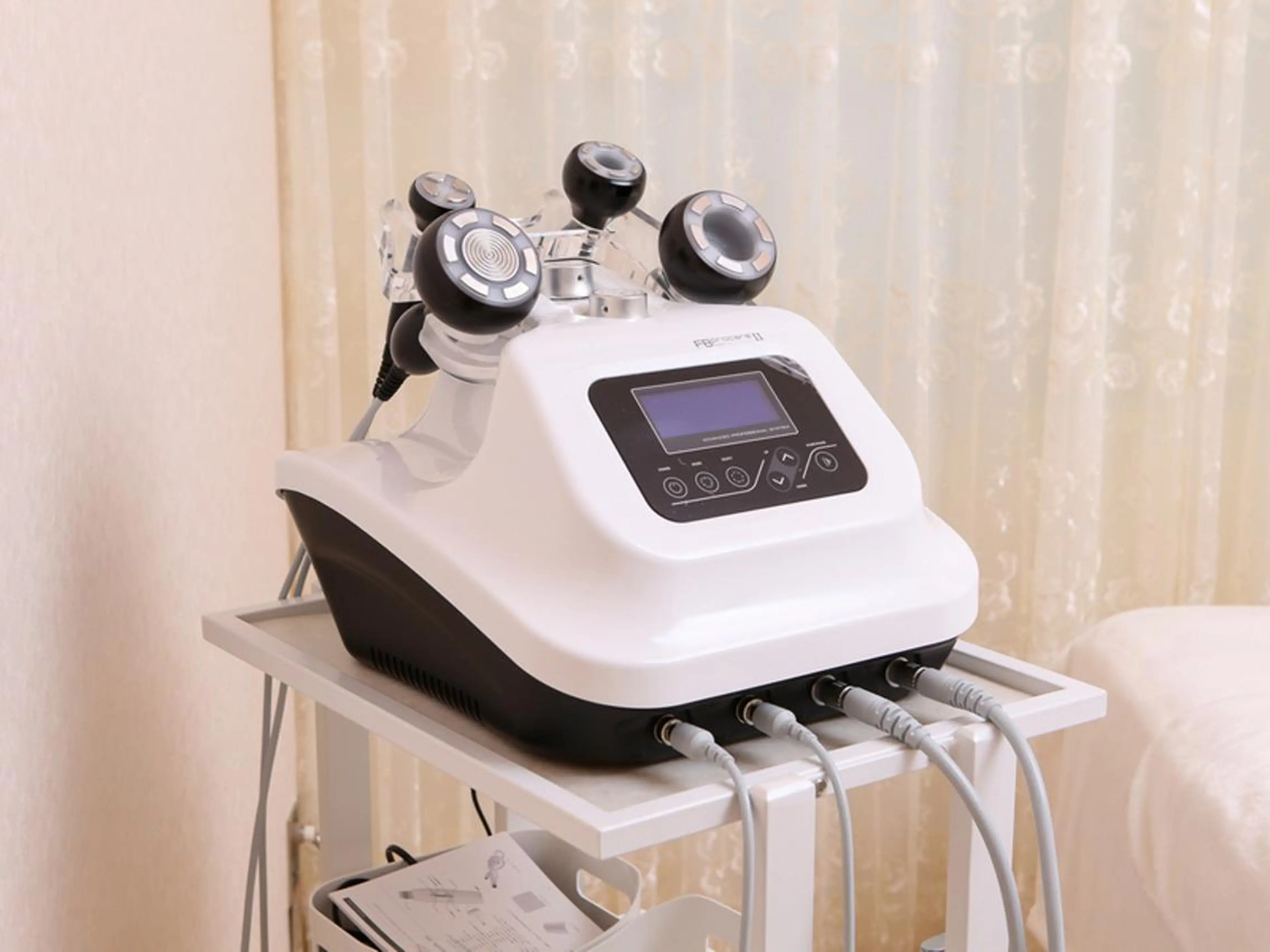 💟最新痩身機器で気になる二ヶ所💟60分 最新痩身機器【キャビ・ラジオ・EMS・ 吸引】相乗効果の写真