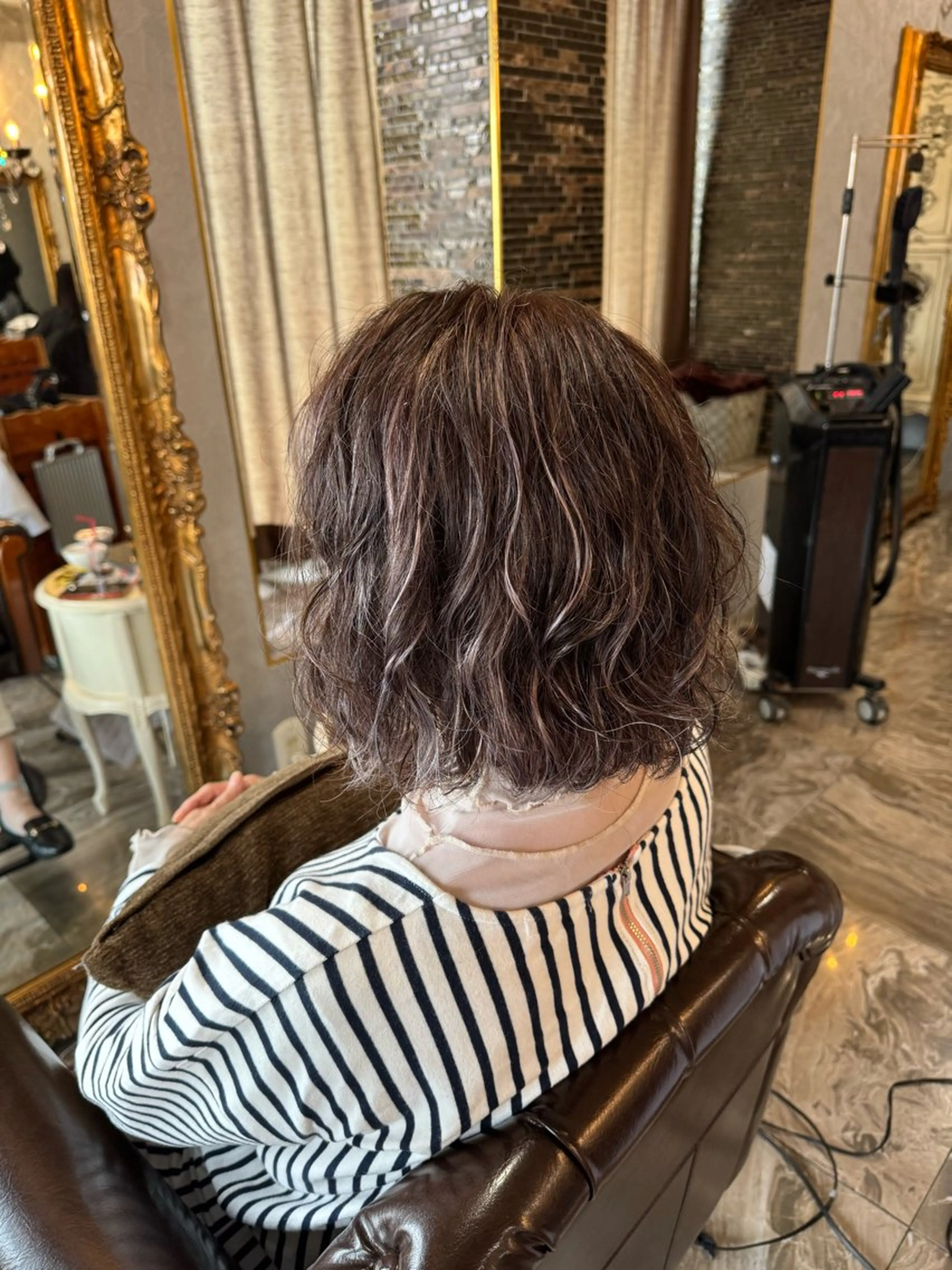 ミディアム ヘアカラー 鈴木 彩女のヘアスタイル
