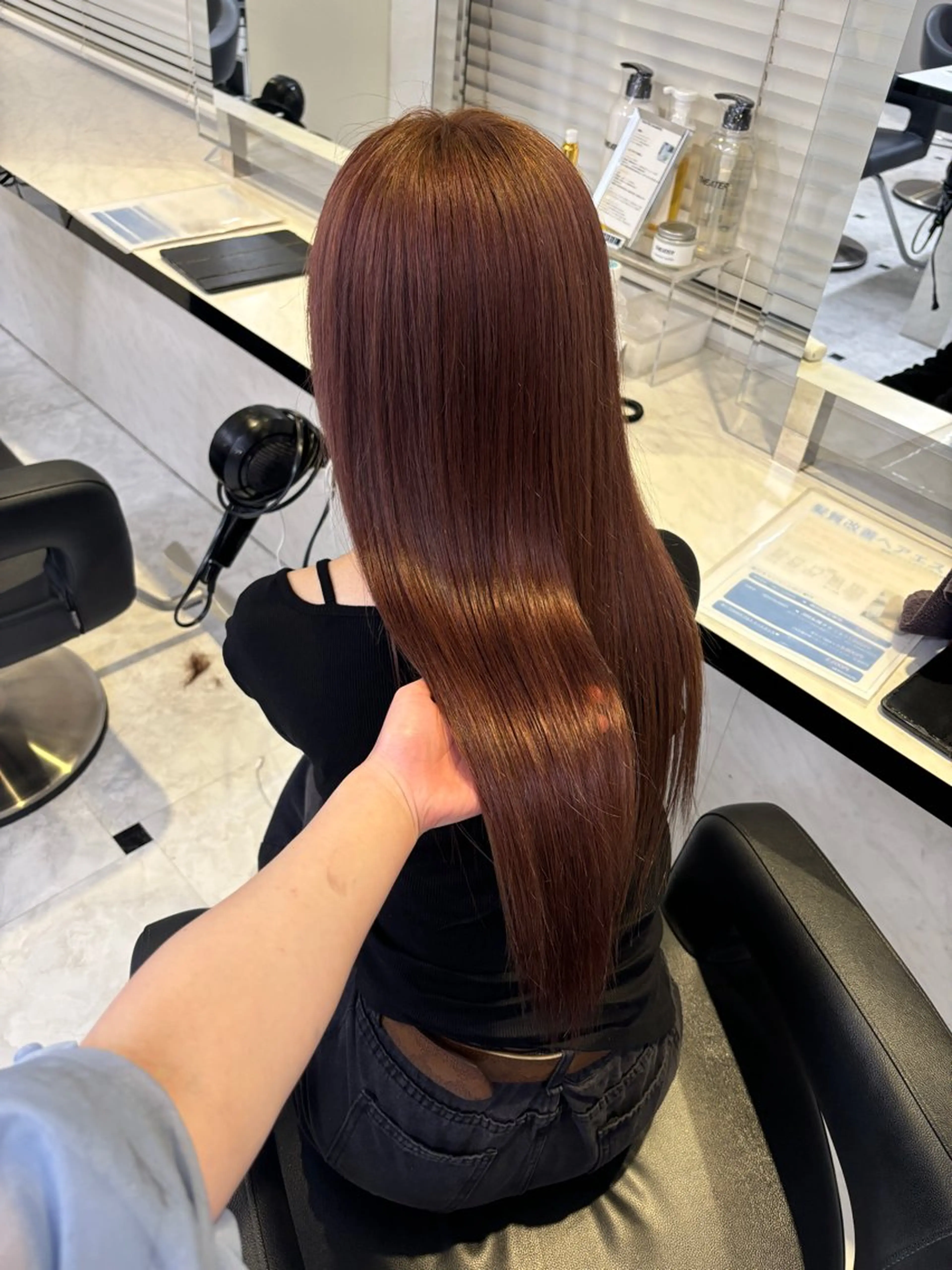 ロング カラー ブラウンカラー 韓国風カラー レッドカラー レッドブラウン 髪質改善 ヘアカラー 💙ハイトーン韓国風 色白ヘア💙manaのヘアスタイル