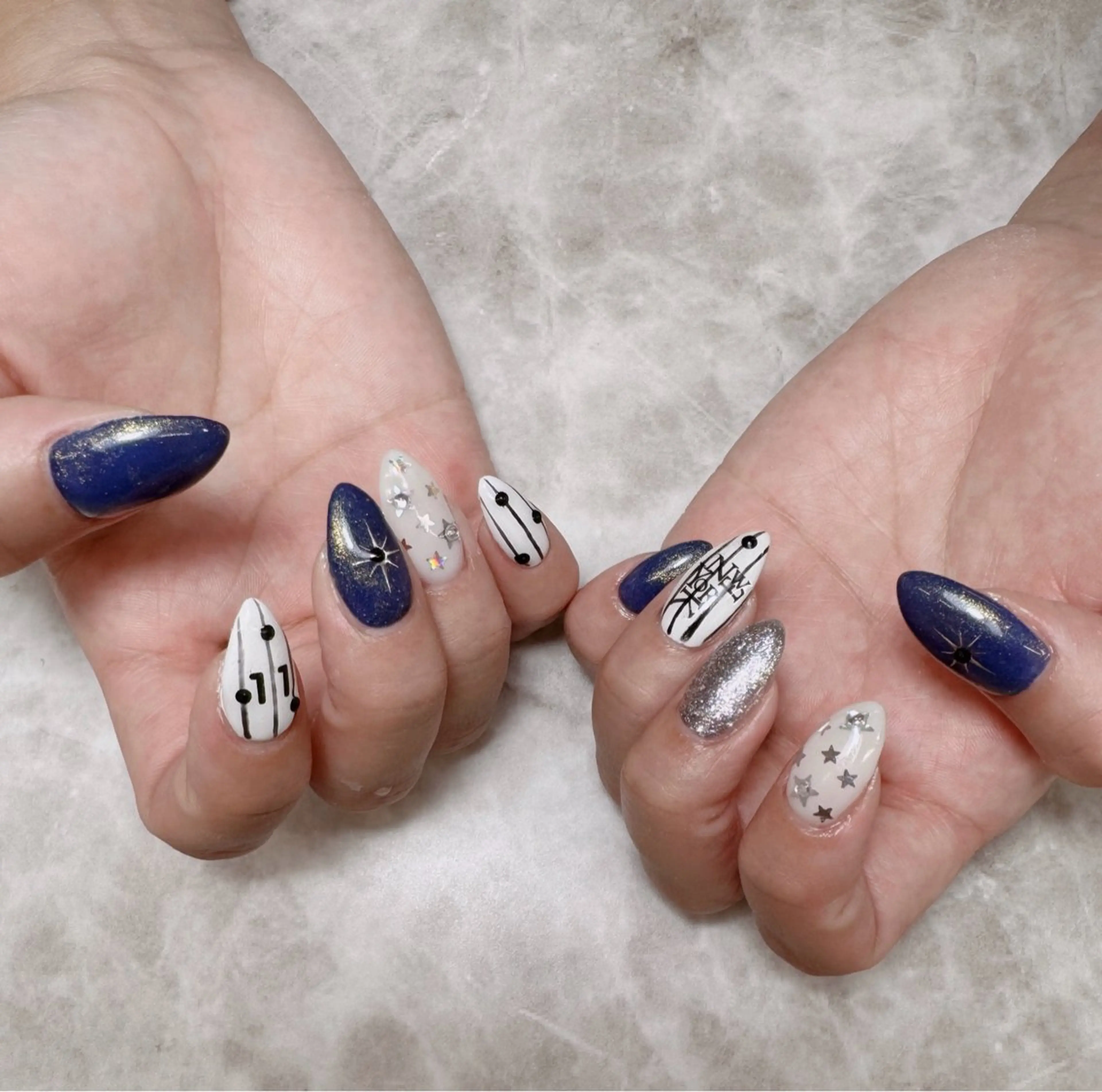 ネイル kelly ．のネイルデザイン