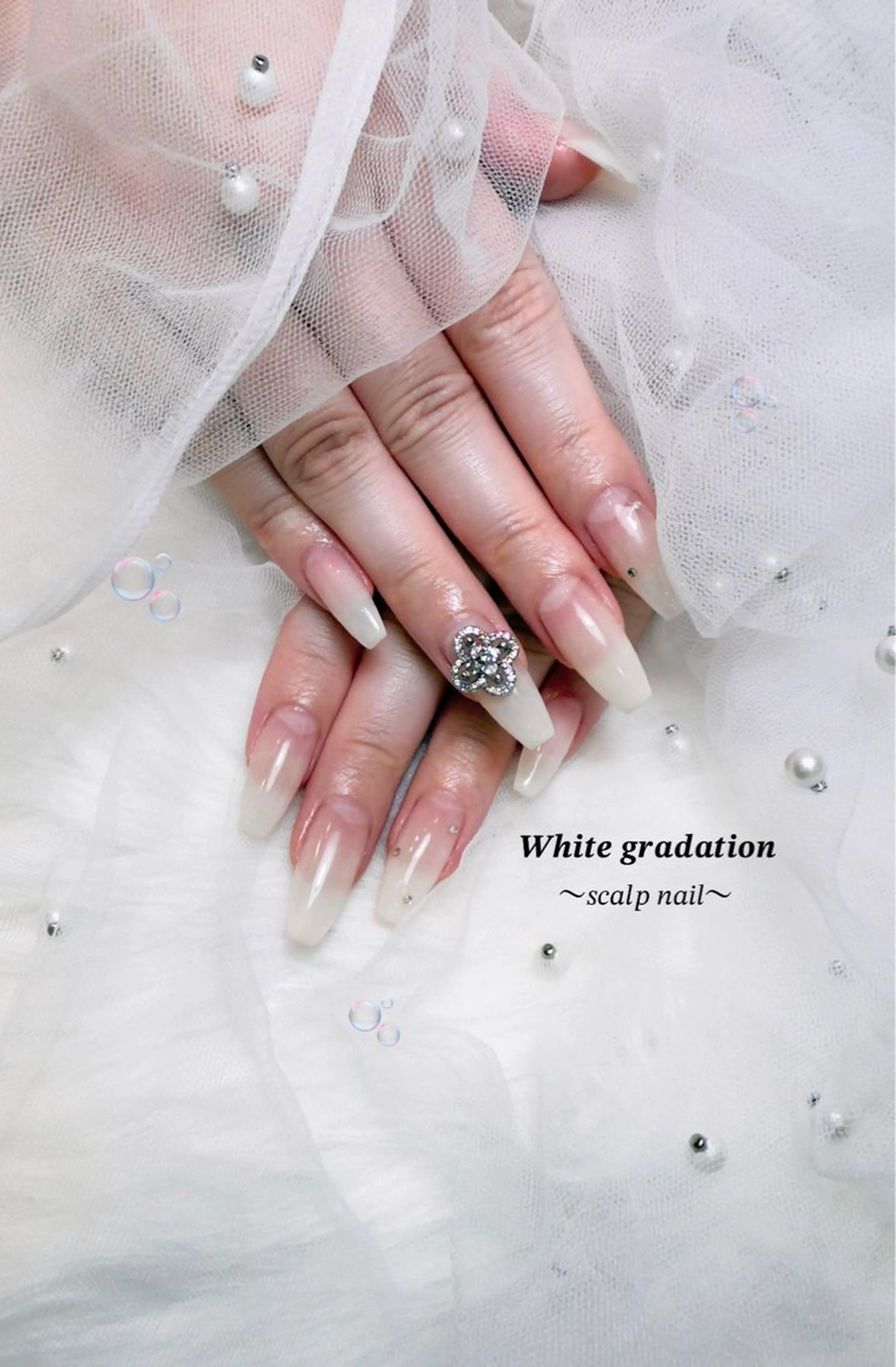 ネイル グラデーション ホワイト ハンドネイル bonny nail みゆのネイルデザイン