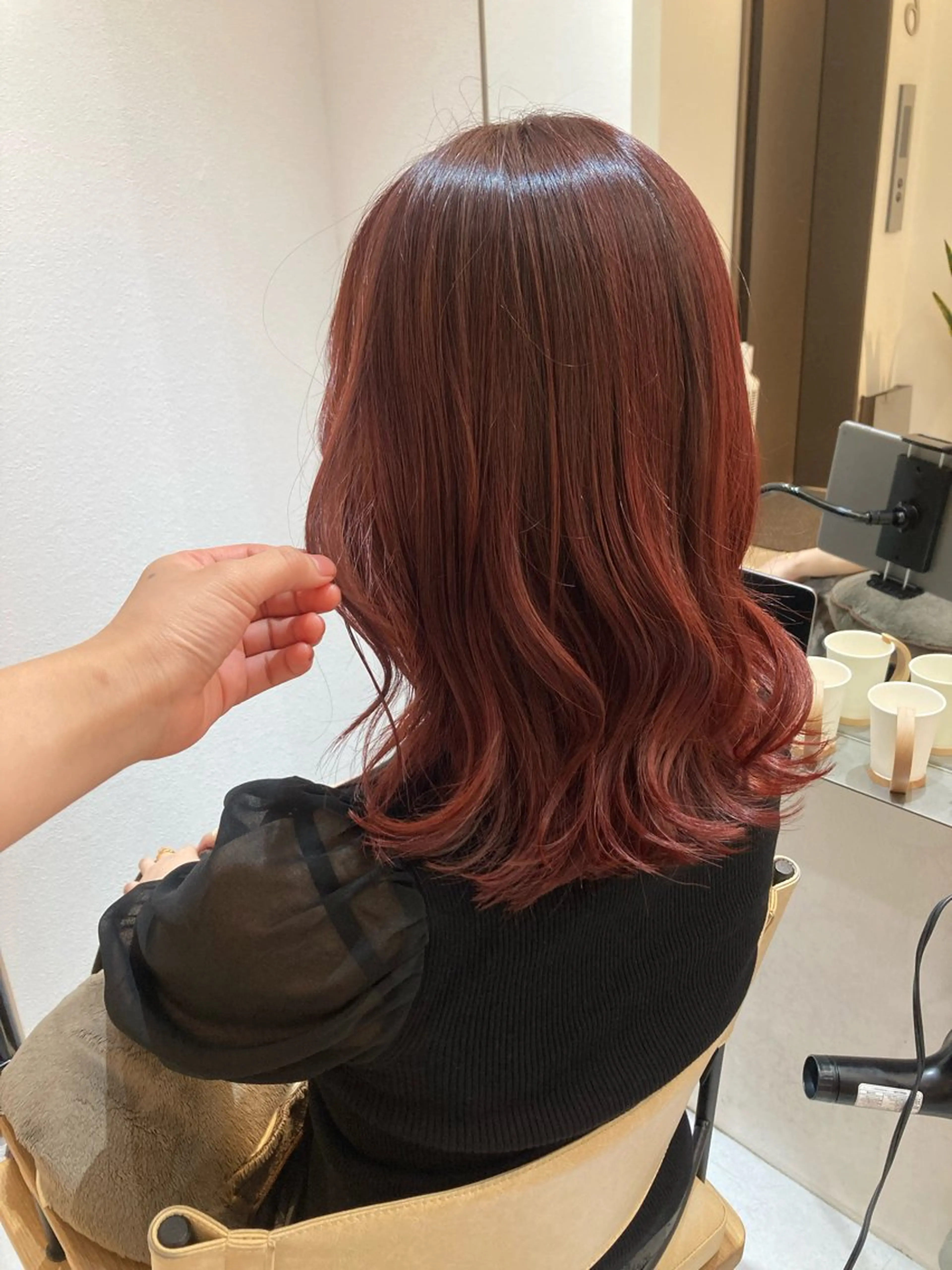 ミディアム ✨色持ちの良い艶 カラー✨蟹江真世のヘアスタイル