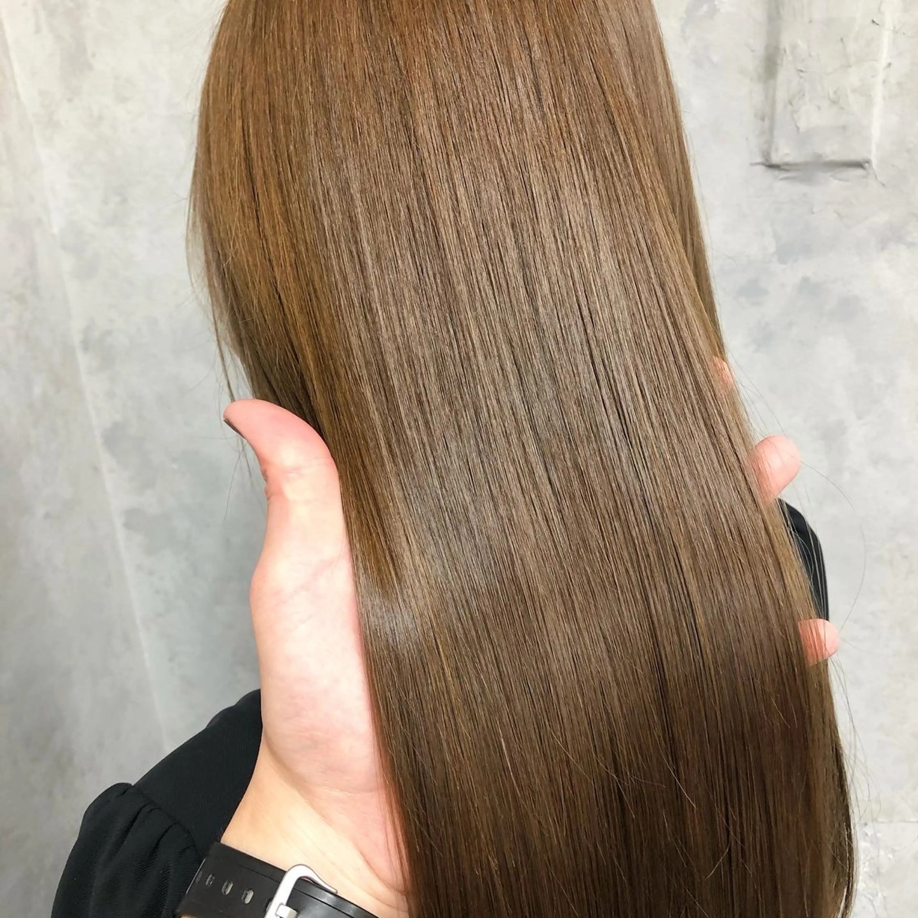 セミロング カラー トリートメント 酸熱トリートメント トリートメント Lull1人美容室 バレイヤージュのヘアスタイル