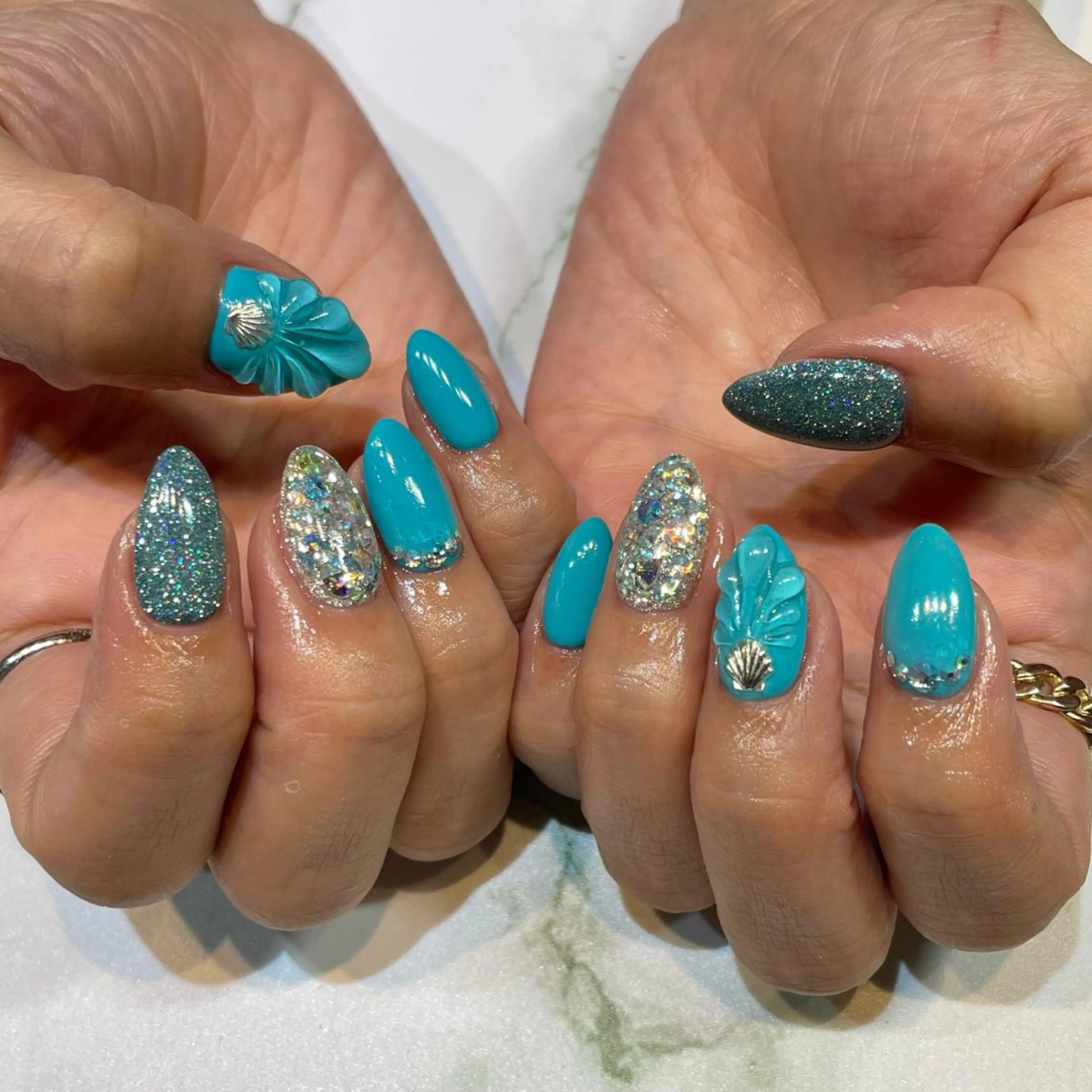 ネイル ハンドネイル 糀屋 彩奈のネイルデザイン