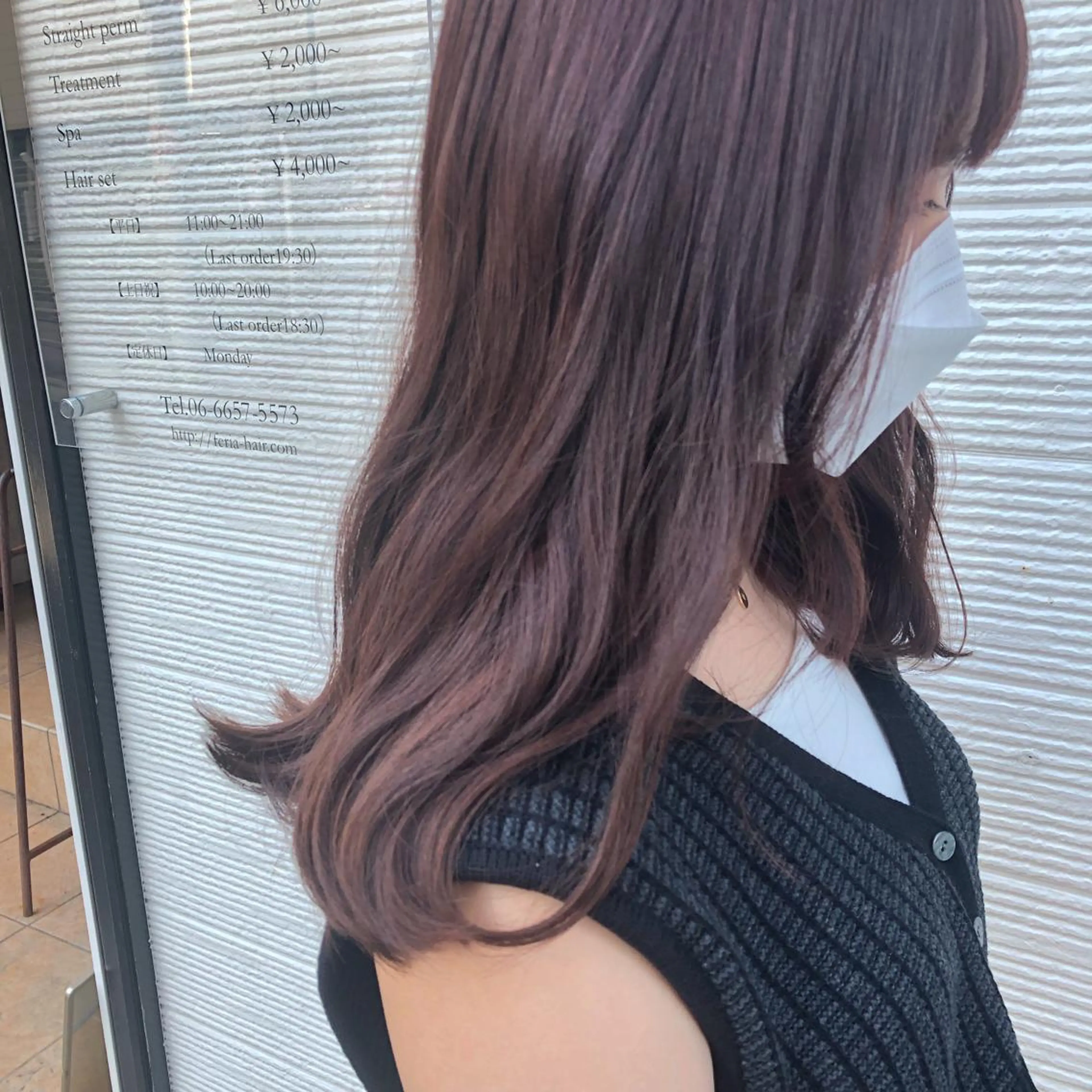 セミロング カラー ピンクカラー ピンクパープル パープルカラー ，comma momoka🪄のヘアスタイル