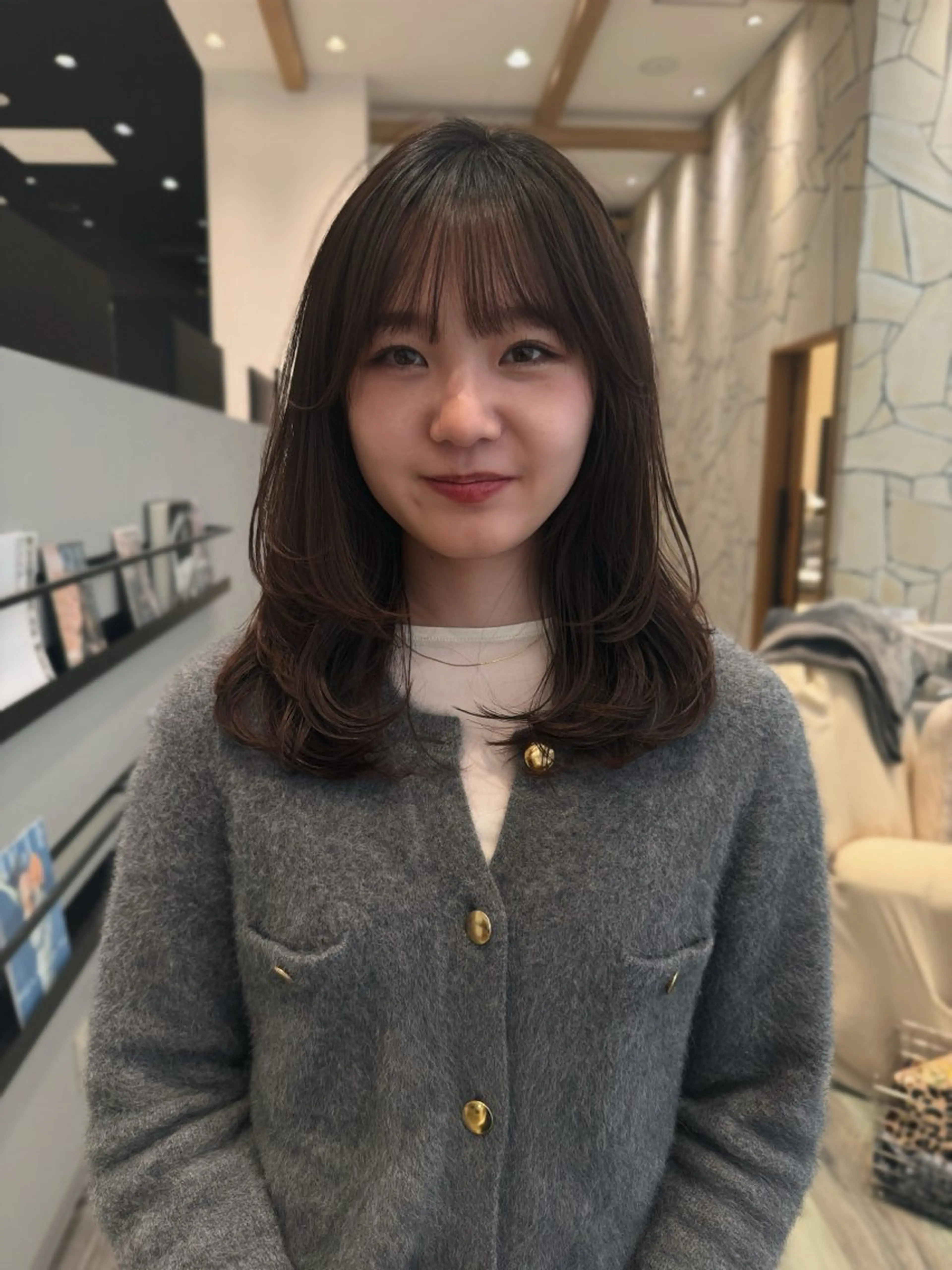 ミディアム レイヤーカット ♡ktwoかな /透明感カラーのヘアスタイル