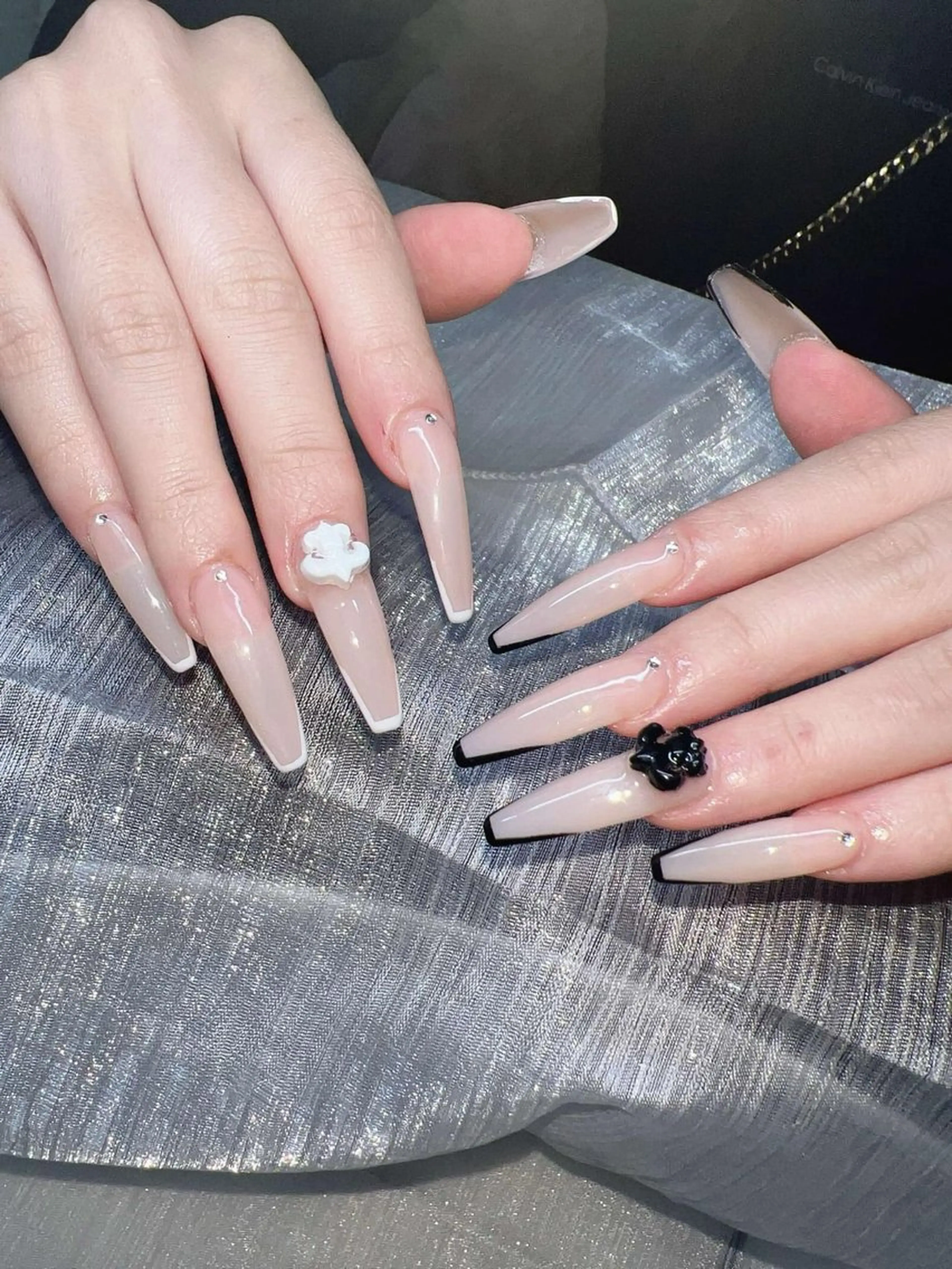 ネイル オーロラネイル チークネイル 長さ出し フットネイル フレンチネイル Lee Nails チップ長さだし専門店のネイルデザイン