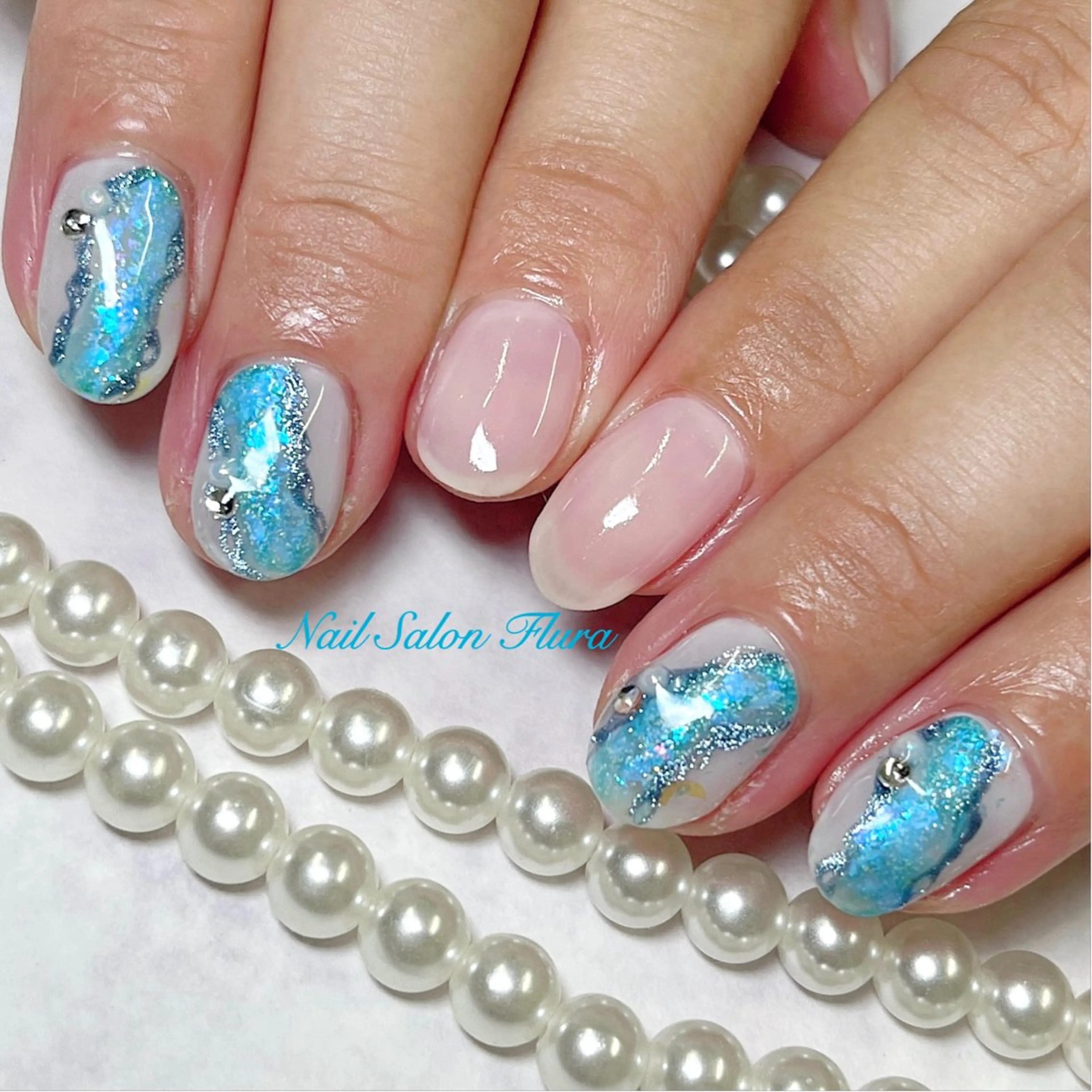 ネイル NailSalon Fluraのネイルデザイン