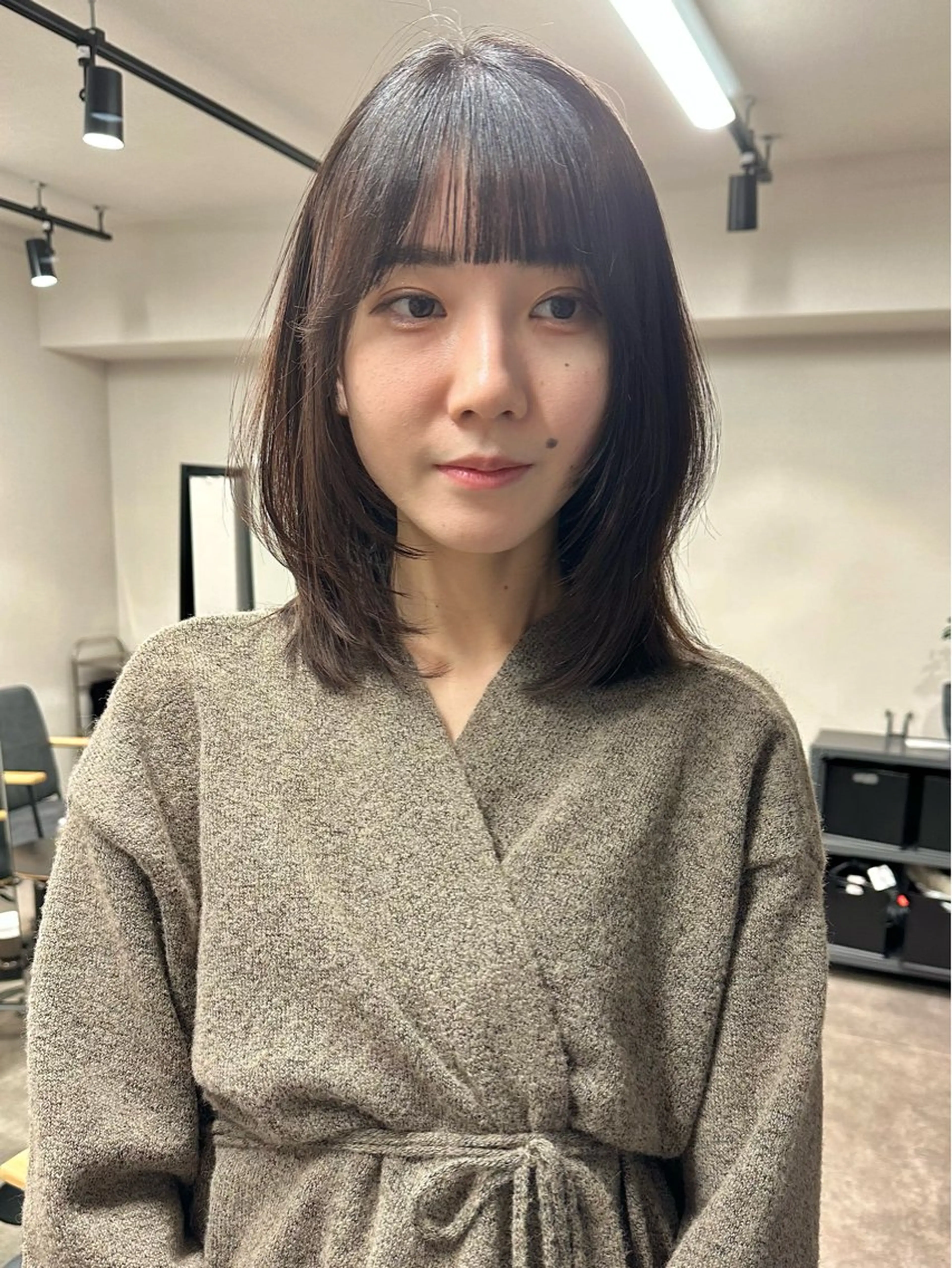 ミディアム パーマ くびれヘア くせ毛 縮毛矯正 カット 縮毛矯正 トリートメント レイヤーカット🪄 耳ツボ🎀Ayumiのヘアスタイル