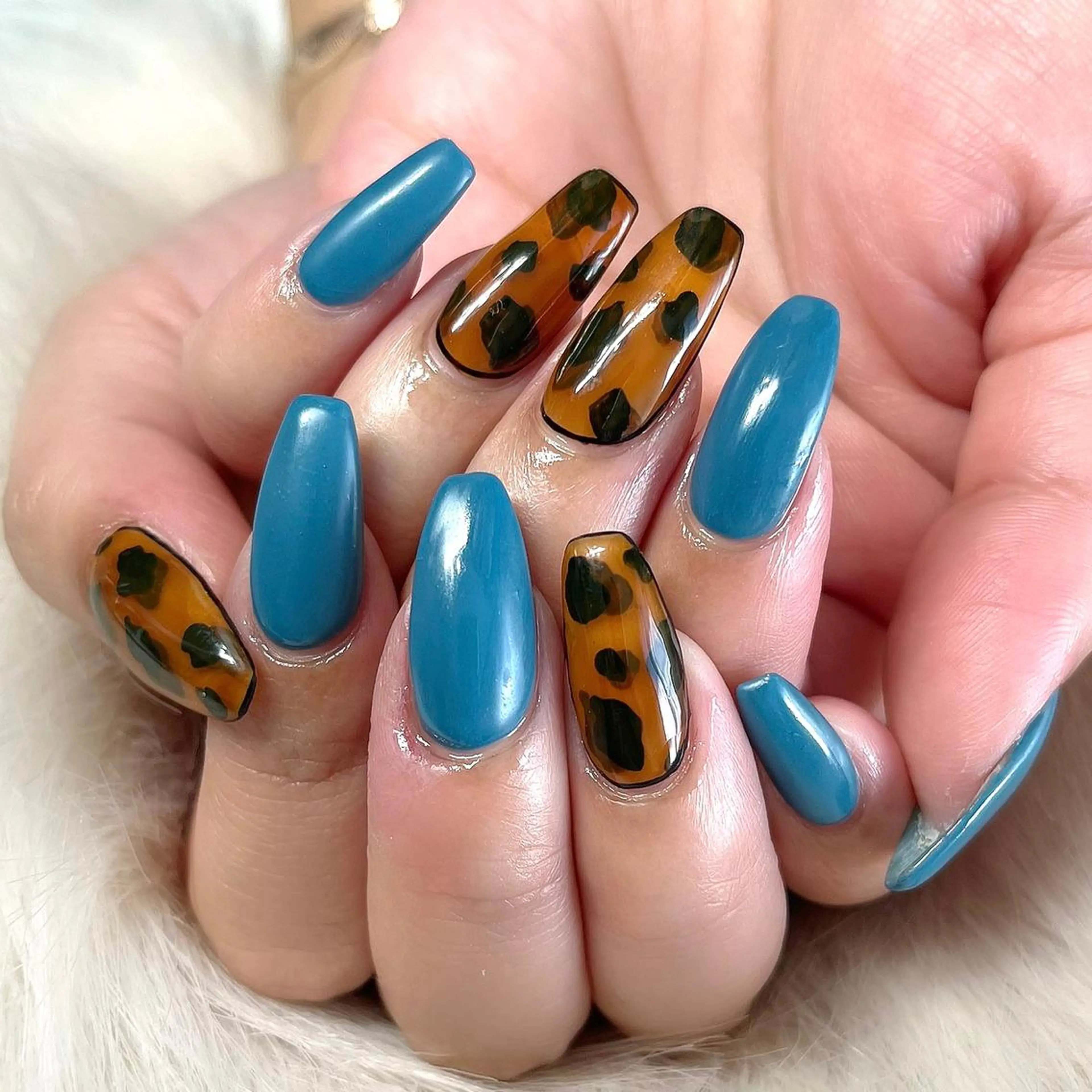 ネイル べっ甲ネイル Nail Salon Momoのネイルデザイン