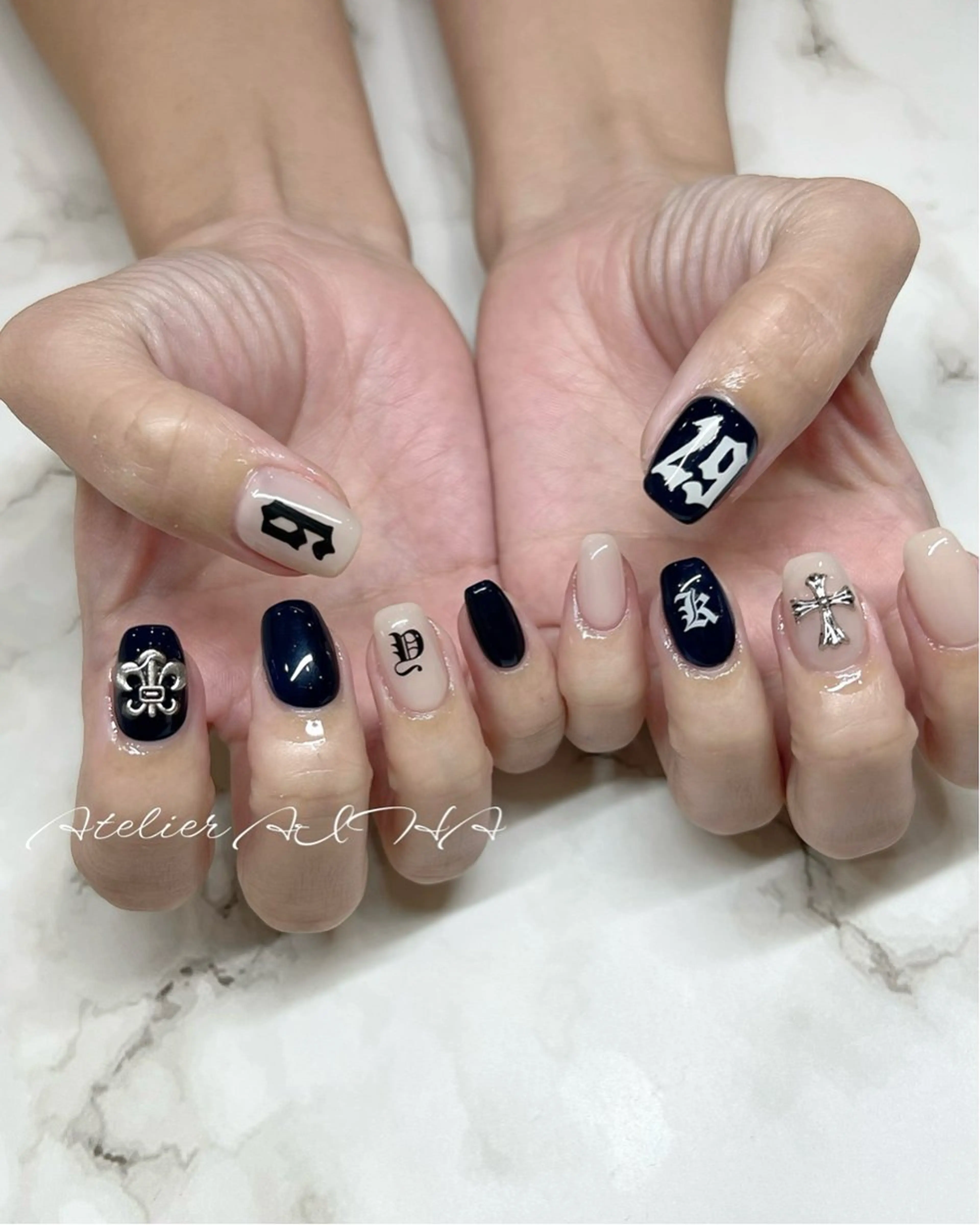 ミディアム アトリエAIHA★ フィルイン推奨サロンのネイルデザイン