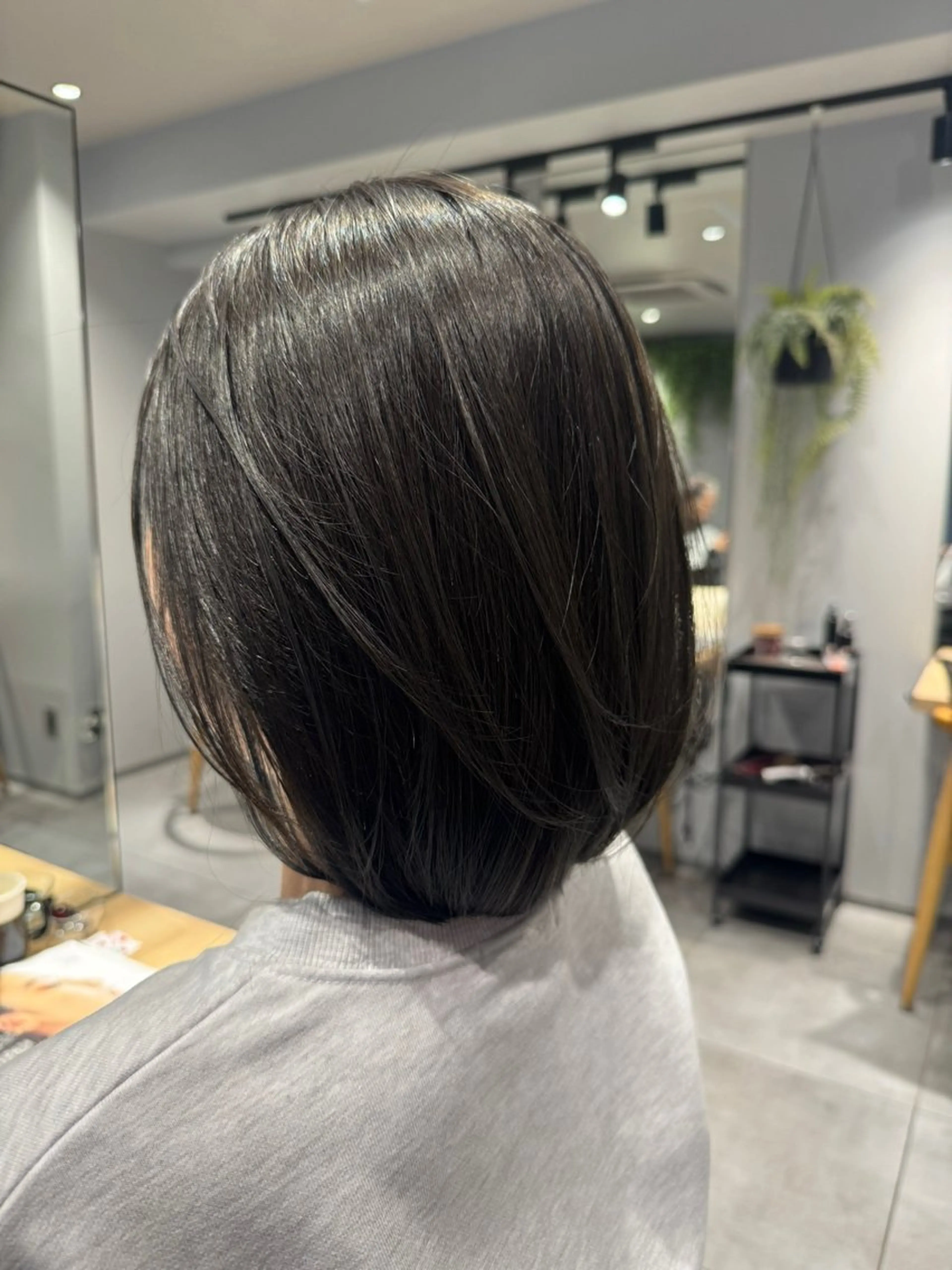 ショート カラー グレージュ オリーブグレージュ オリーブグレー ボブ 小顔カット カット ヘアカラー 艶カラー/似合わせ 💖Emmy💖のヘアスタイル