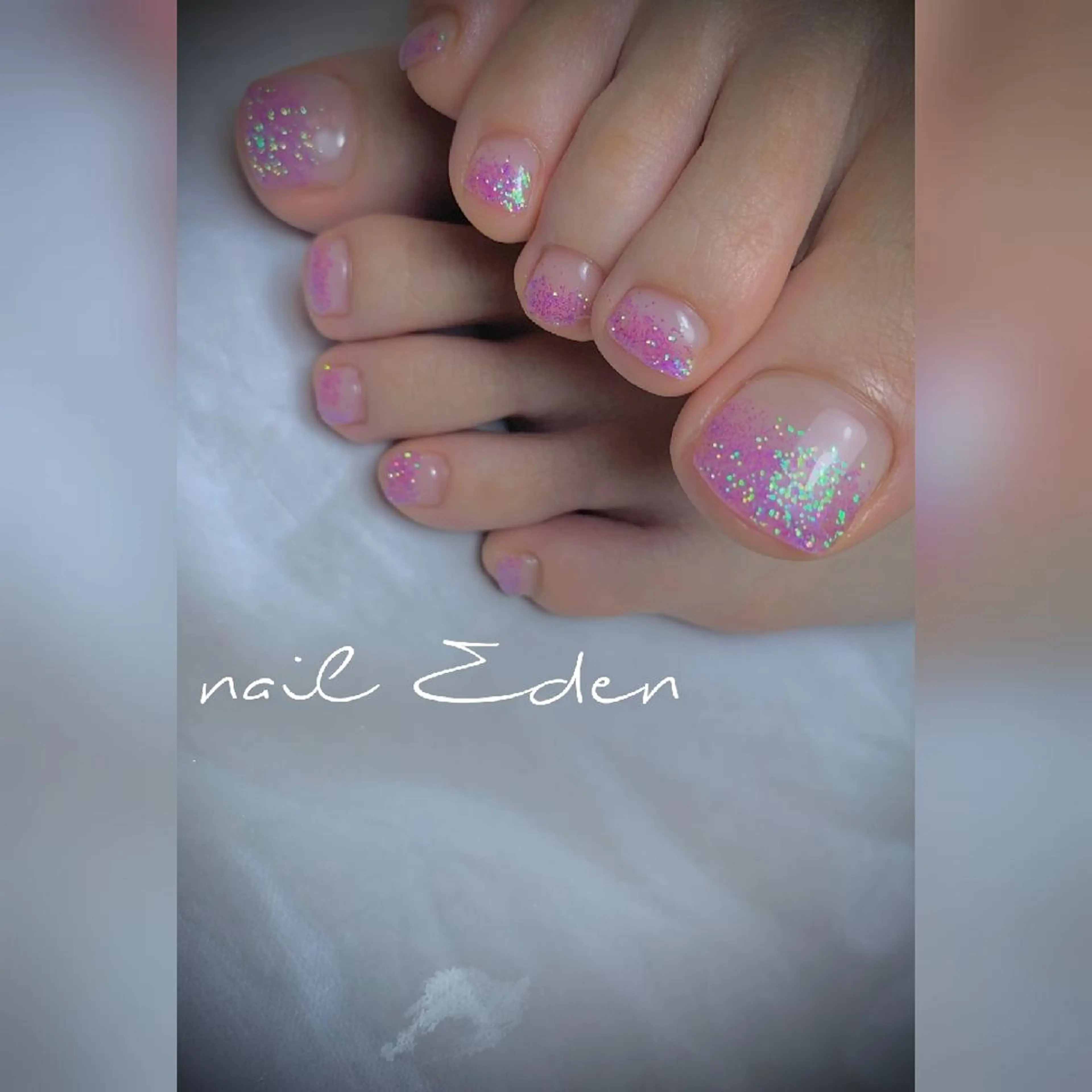 ネイル グラデーション ラメ(グリッター) ラメグラデーション Eden ♾️のネイルデザイン