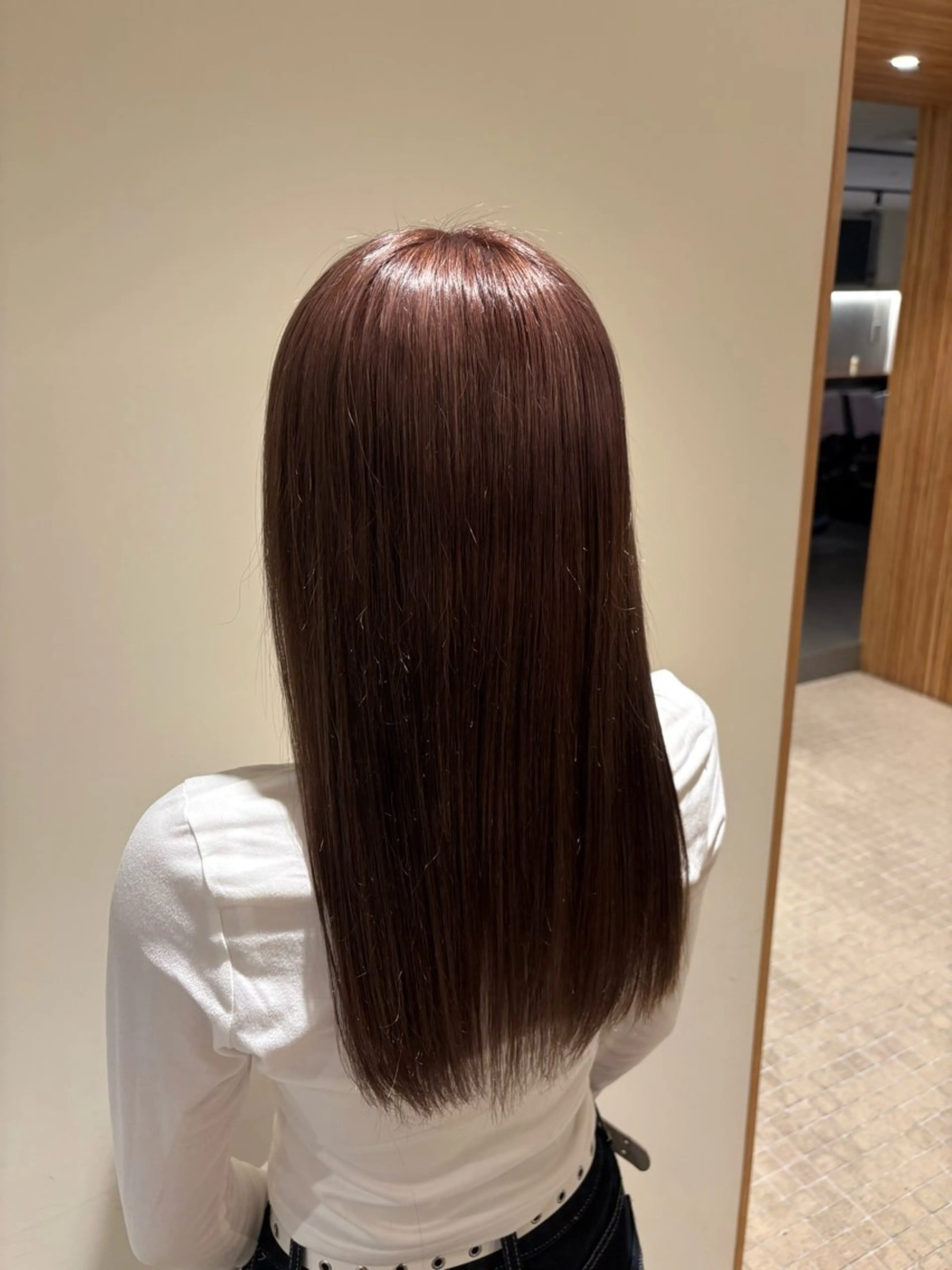 ロング ピンクブラウン ヘアカラー こすげ あさみのヘアスタイル