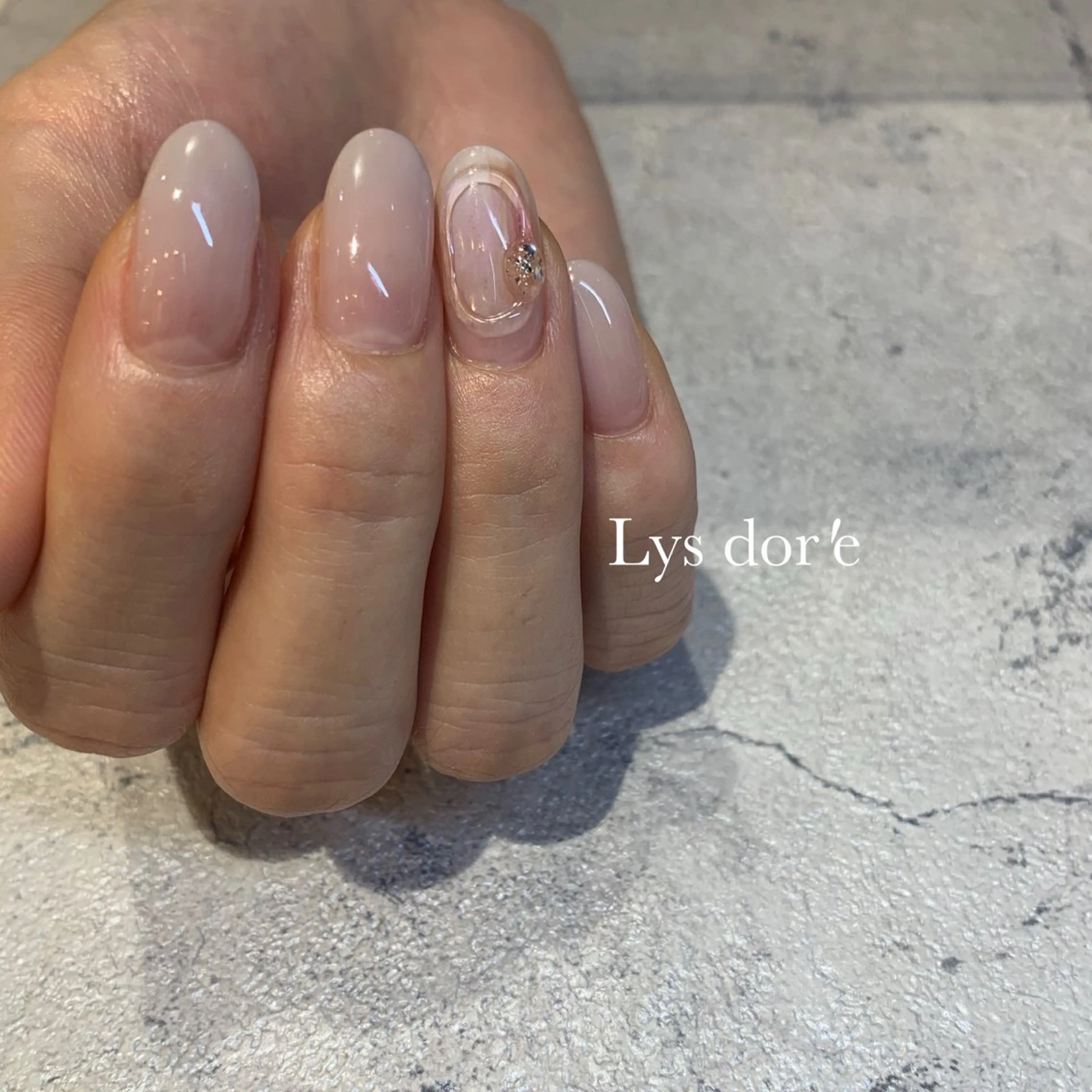 ネイル オフィスネイル シンプルネイル ハンドネイル ネイルサロン リスドーレ阿波座のネイルデザイン