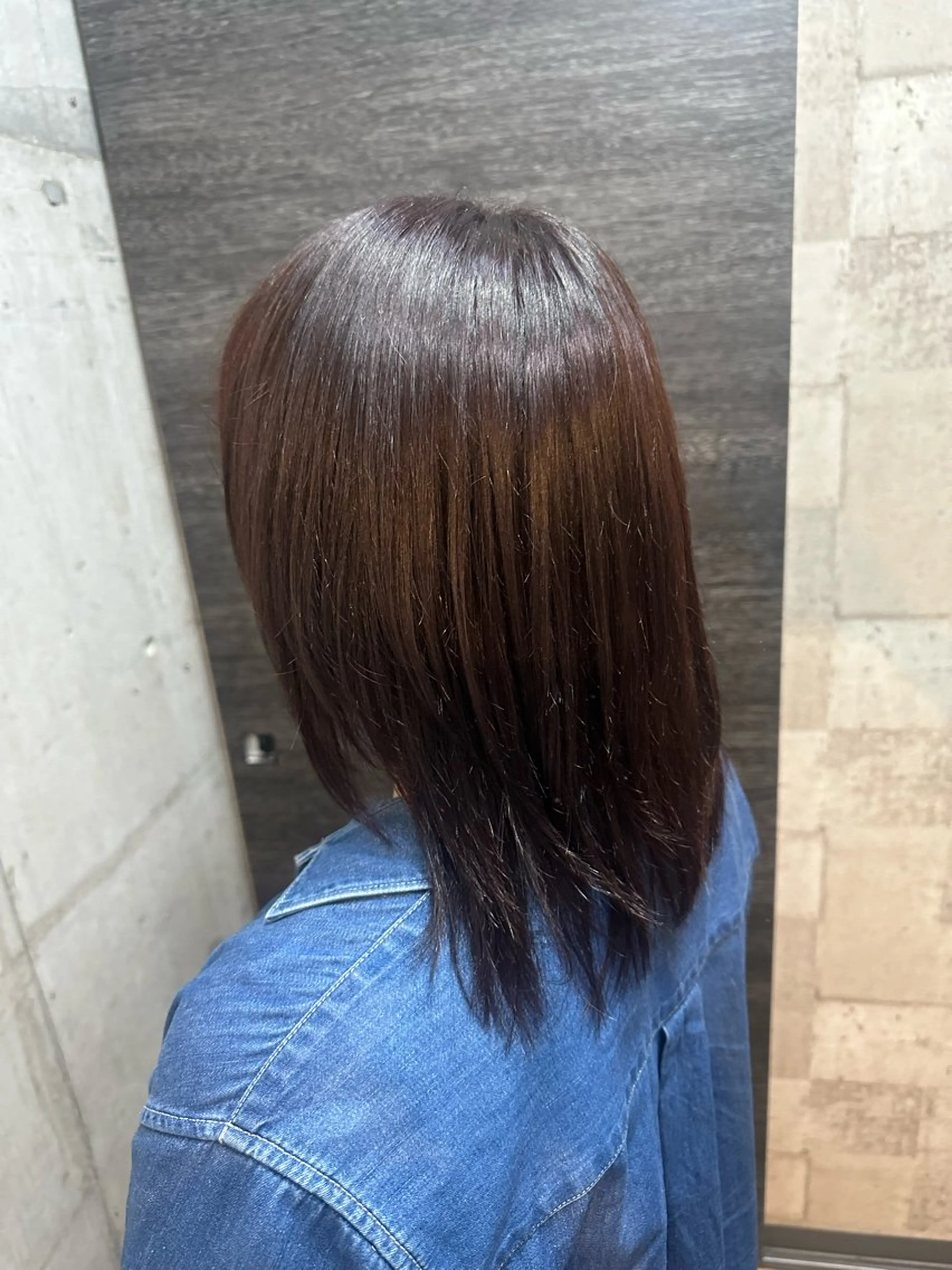 カラー パーマ 保井 実奈美のヘアスタイル