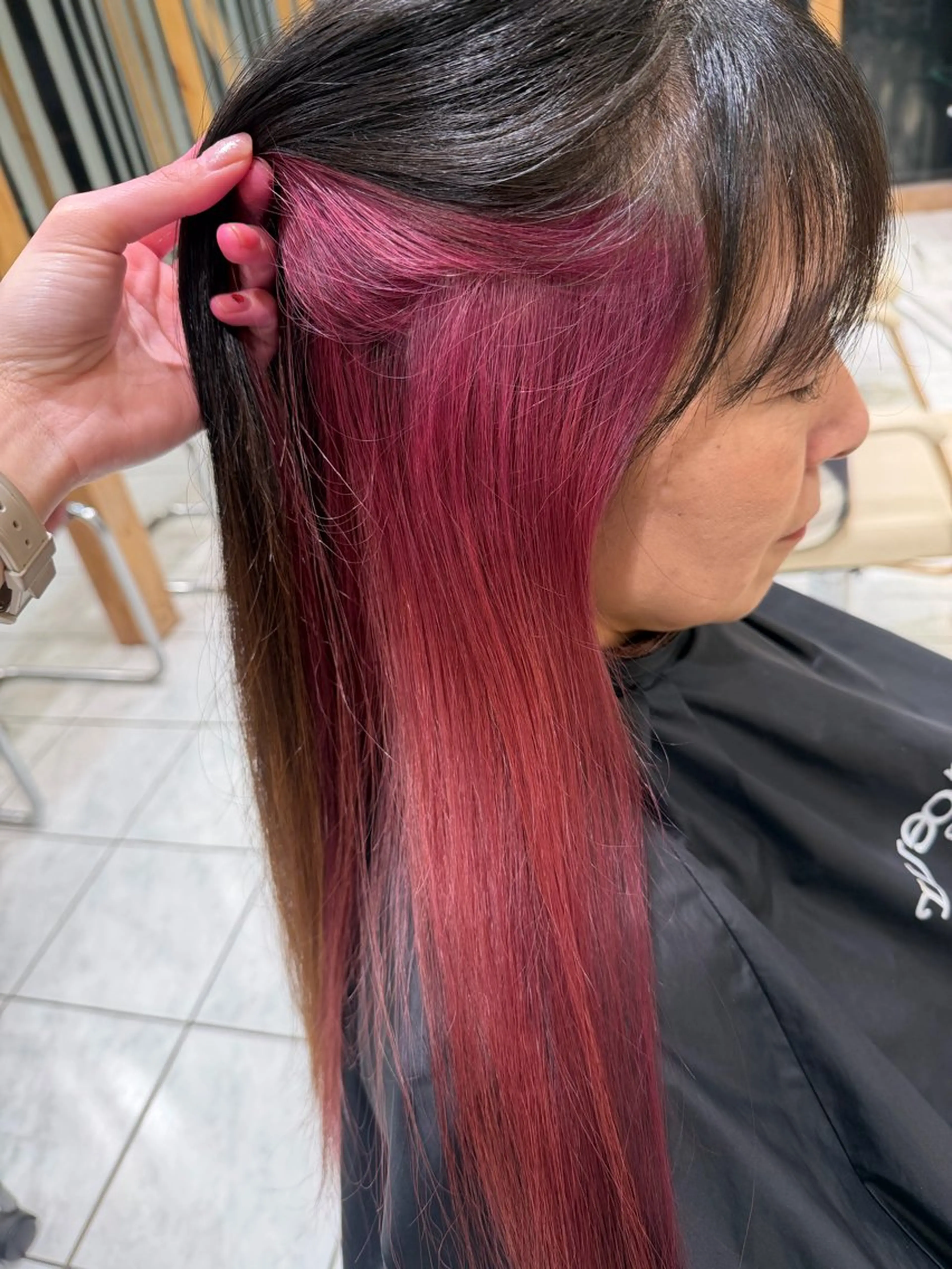 カラー ピンクカラー 椿 薫のヘアスタイル