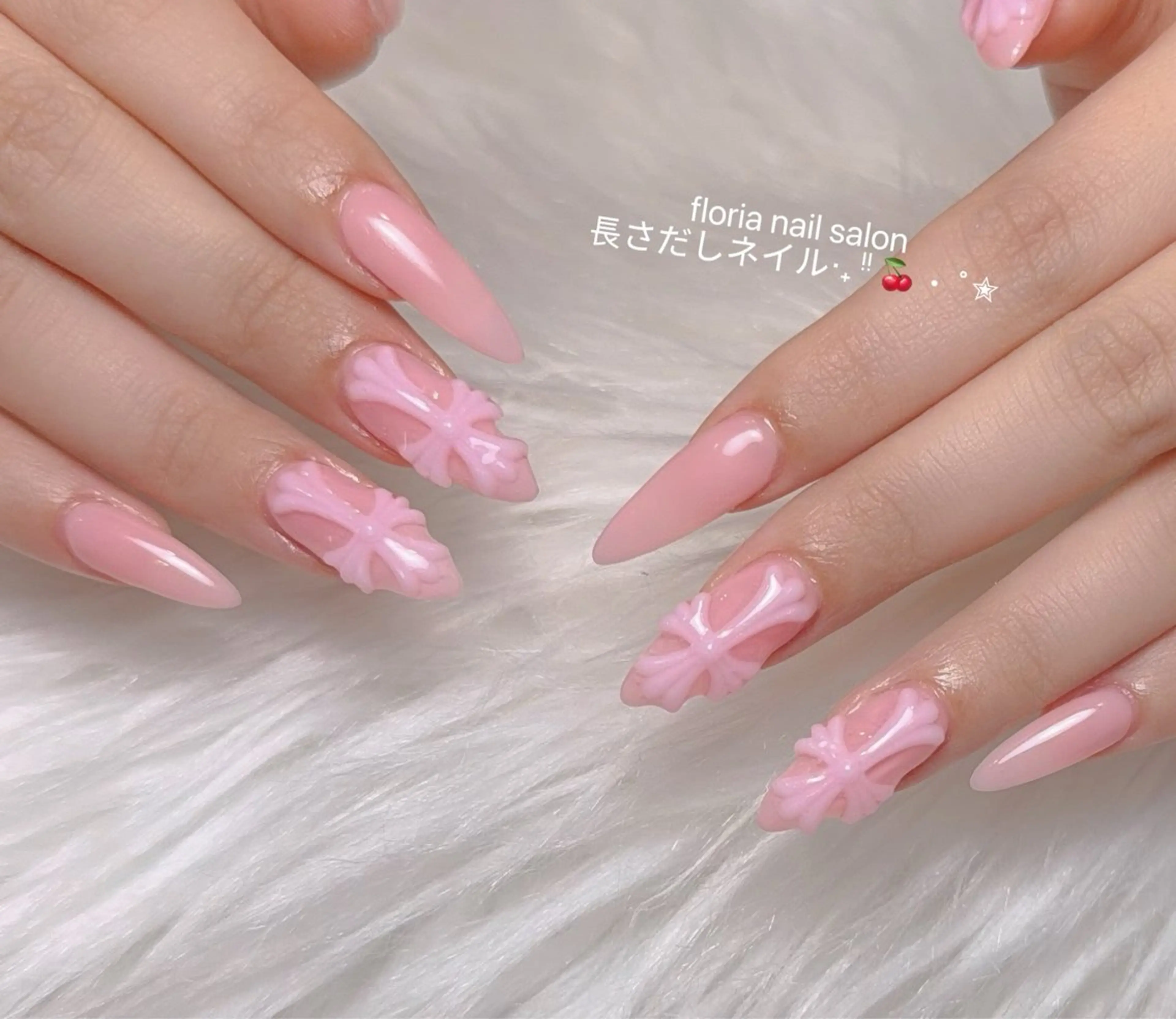 ネイル アートネイル チークネイル 桜ネイル フラッシュネイル フレンチネイル ハンドネイル Floria ユイのネイルデザイン