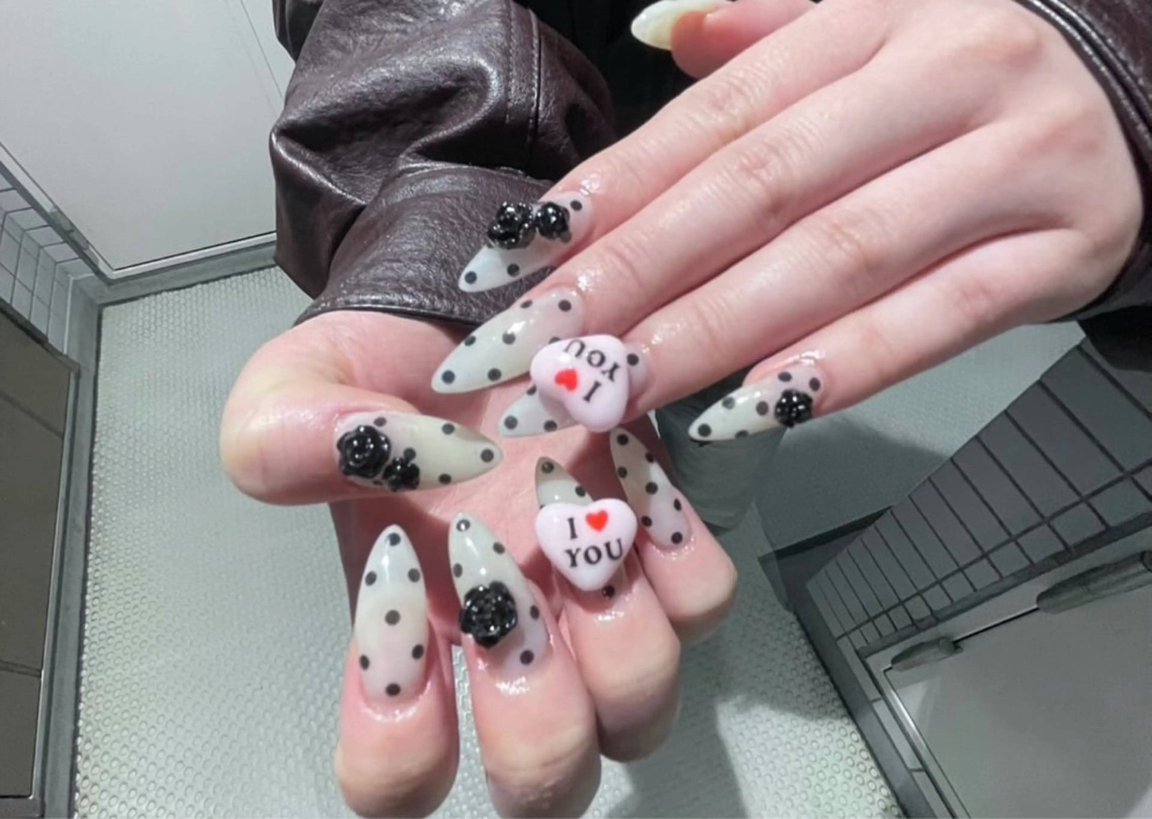 ネイル ハンドネイル BERA NAILSのネイルデザイン