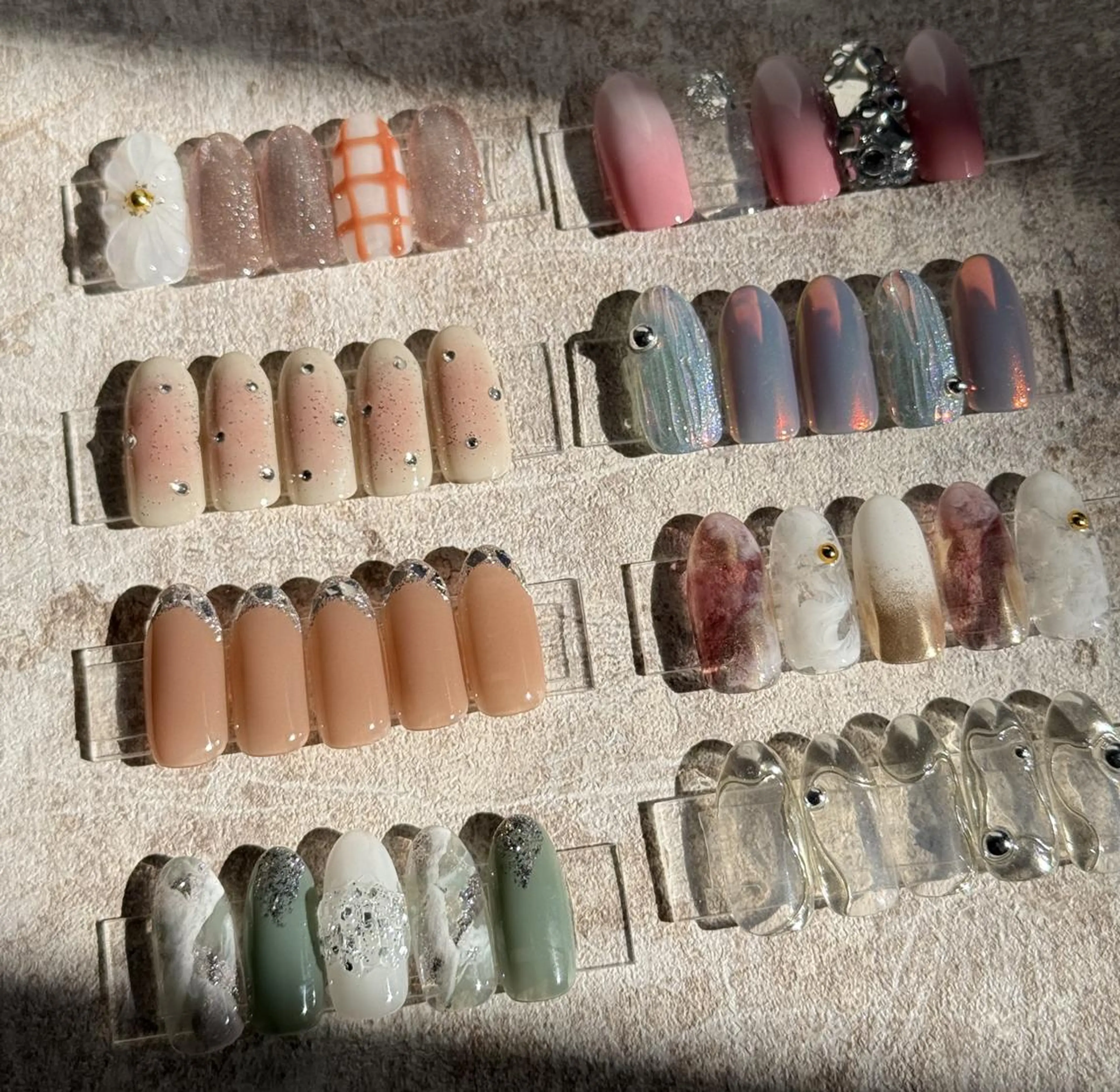 ネイル ハンドネイル kina Ｗ🦭のネイルデザイン