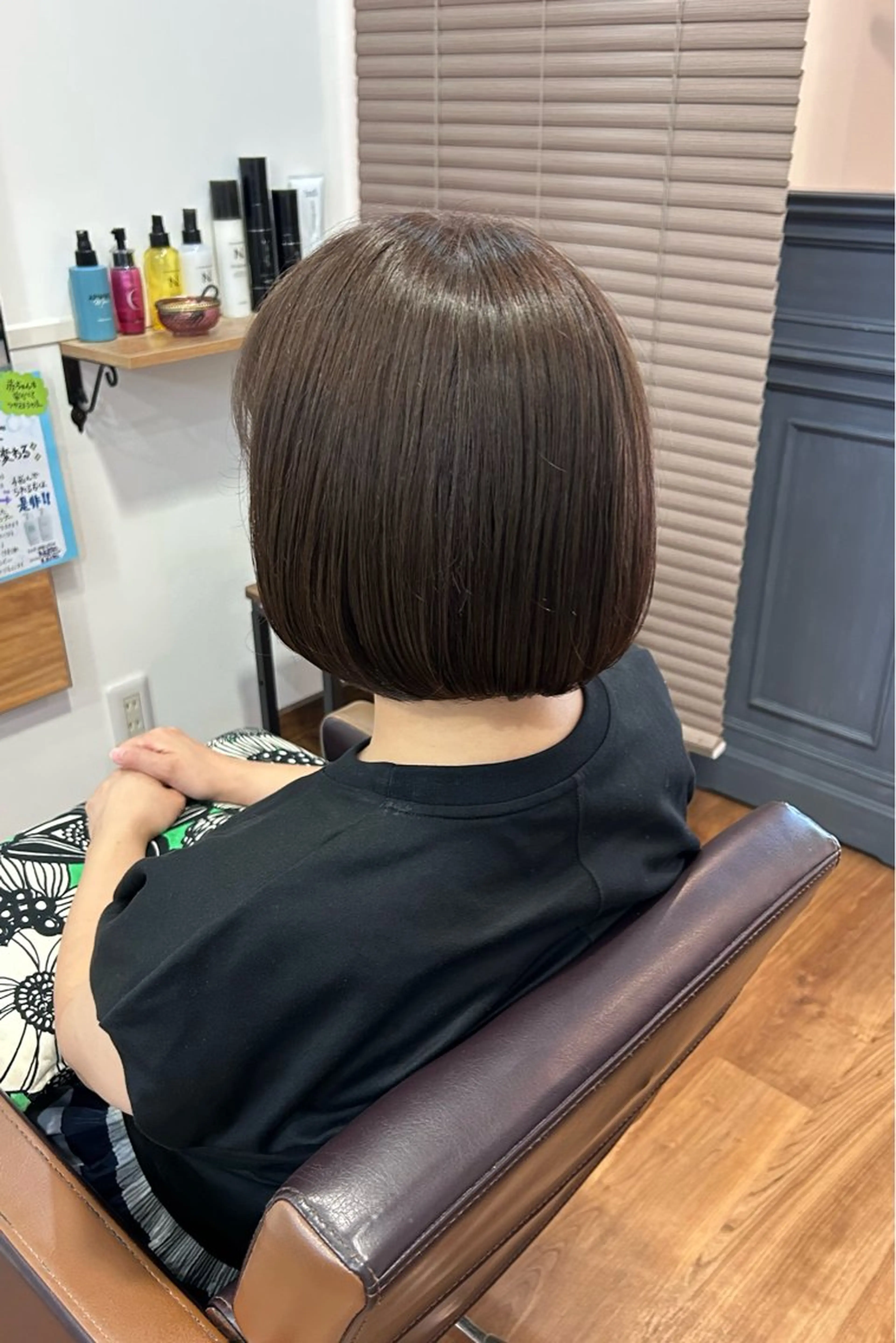 ミディアム カラー アッシュ アッシュブラウン ブラウンカラー 透明感カラー flower所属・原田 歩実のヘアスタイル