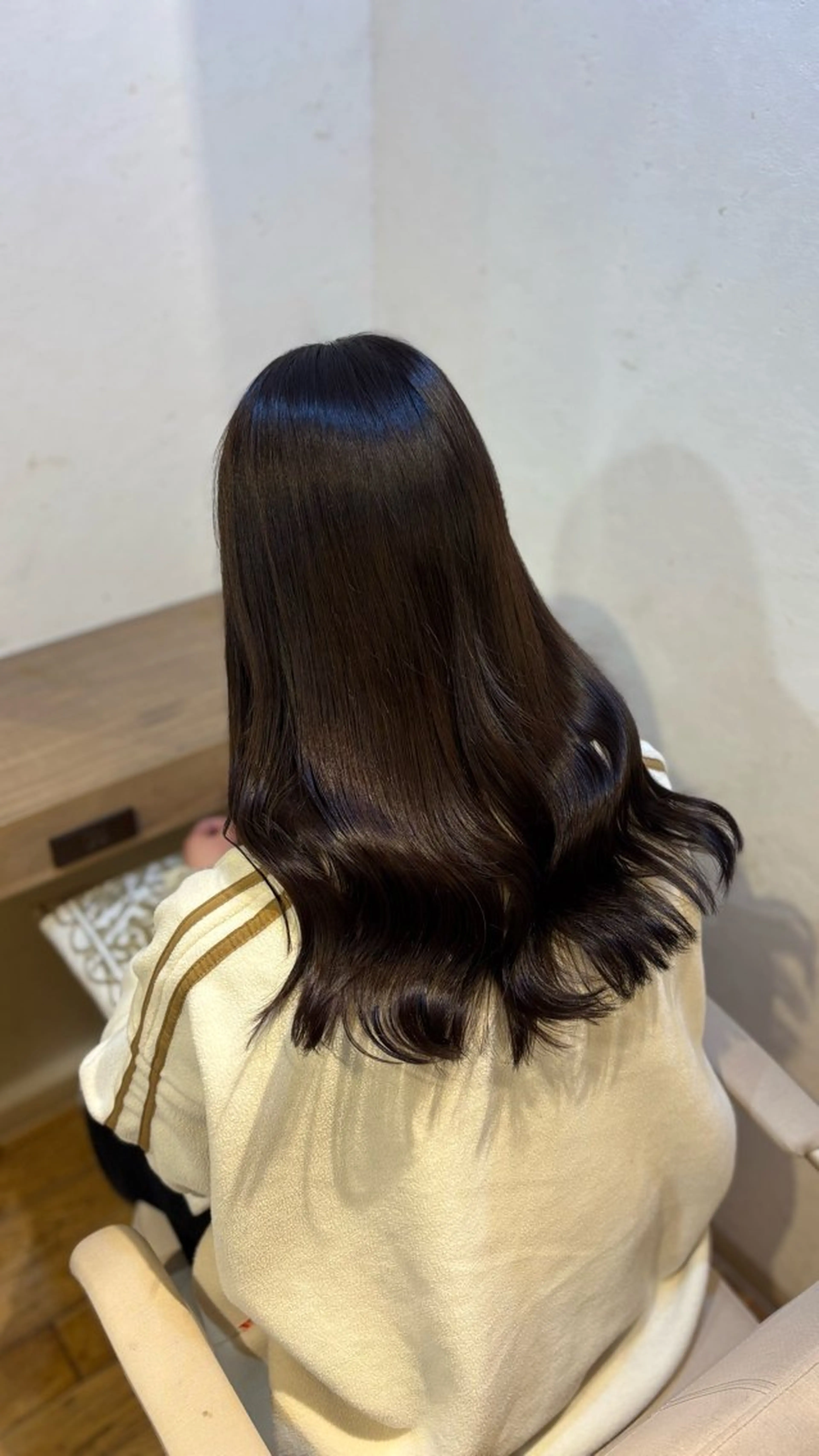 ミディアム カット ヘアカラー トリートメント ベージュ／Wカラー/ 神戸元町/RYO.のヘアスタイル