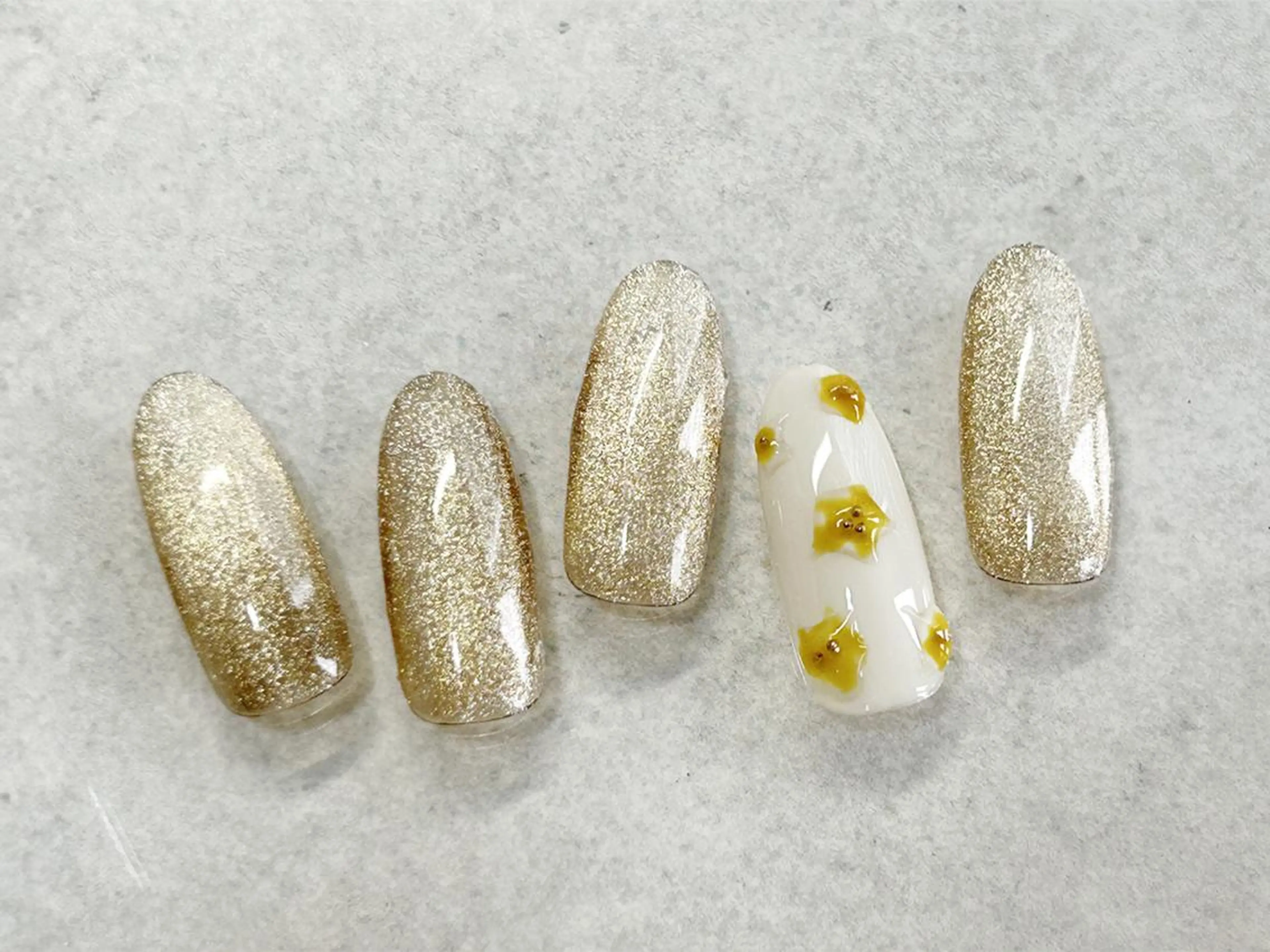 ネイル ハンドネイル orbe 芳長のネイルデザイン