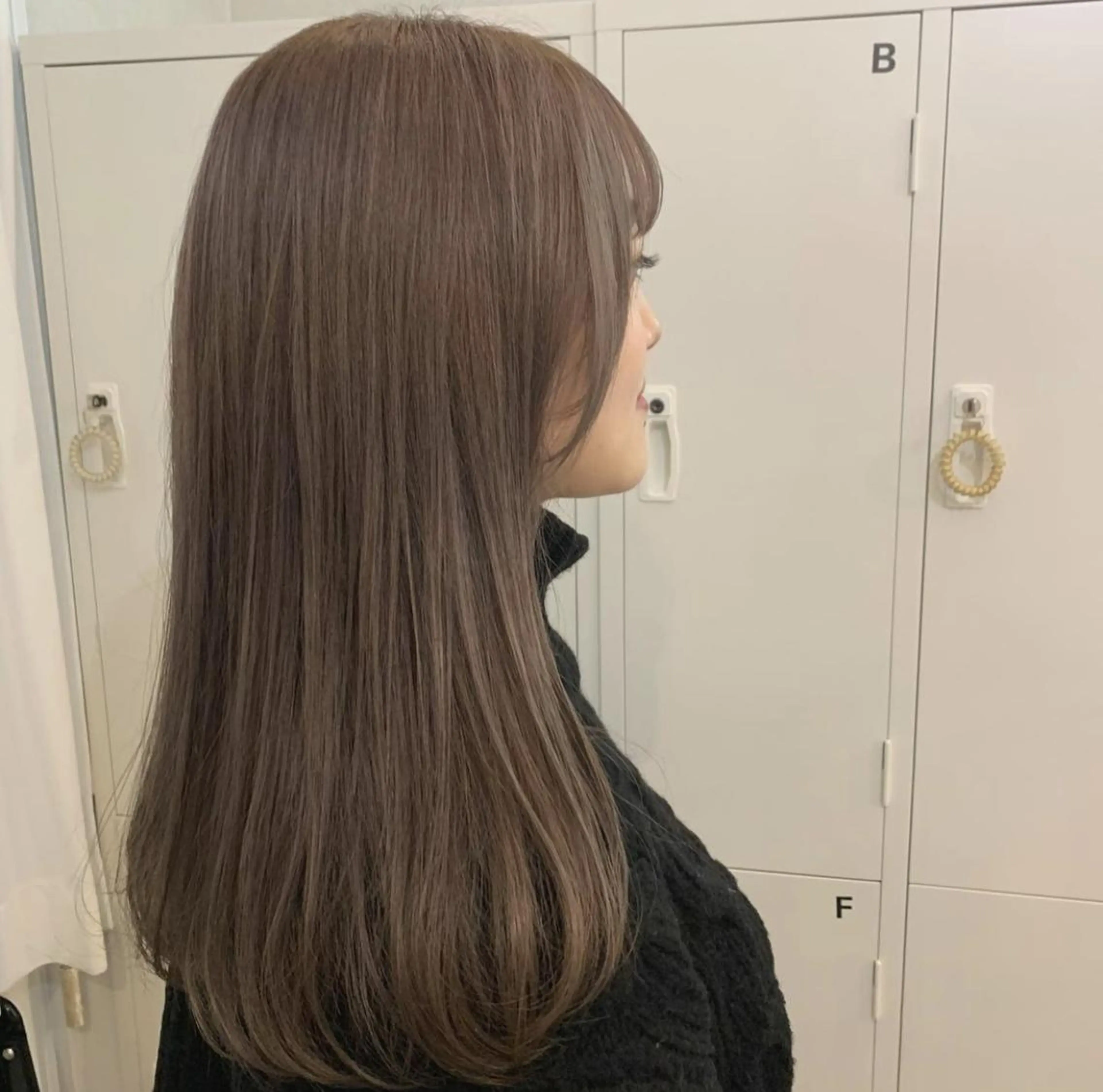 ミディアム パーマ カラー ショートボブ ミディアムパーマ アディクシーカラー ブリーチ ケアブリーチ ヘアカラー CEINE OURのヘアスタイル