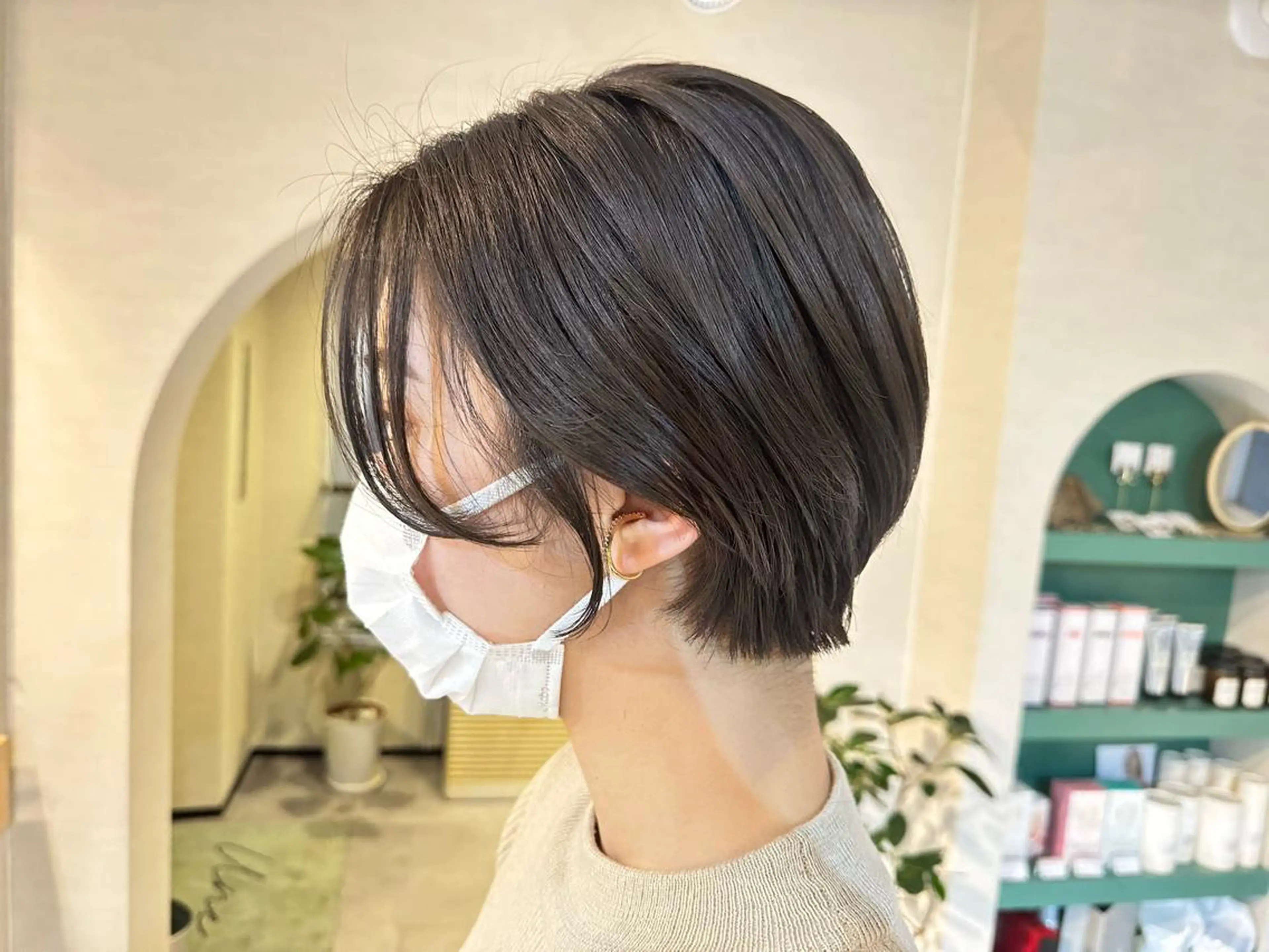 ショート カラー 丸みショート ベージュカラー ショートヘア 【Uneユヌ】菊地 春那のヘアスタイル