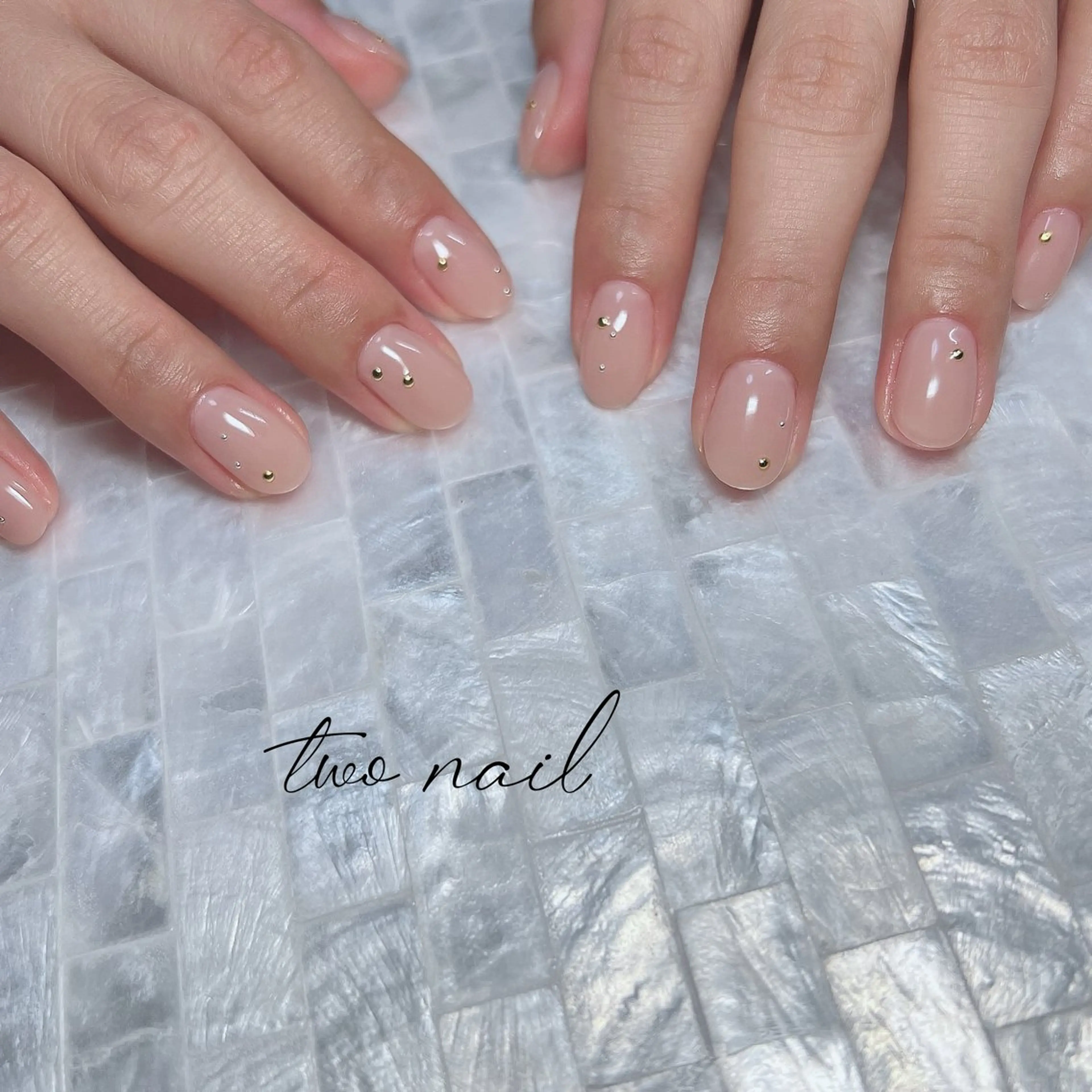 ネイル ネイルチップ ホワイト ハンドネイル two nailのネイルデザイン