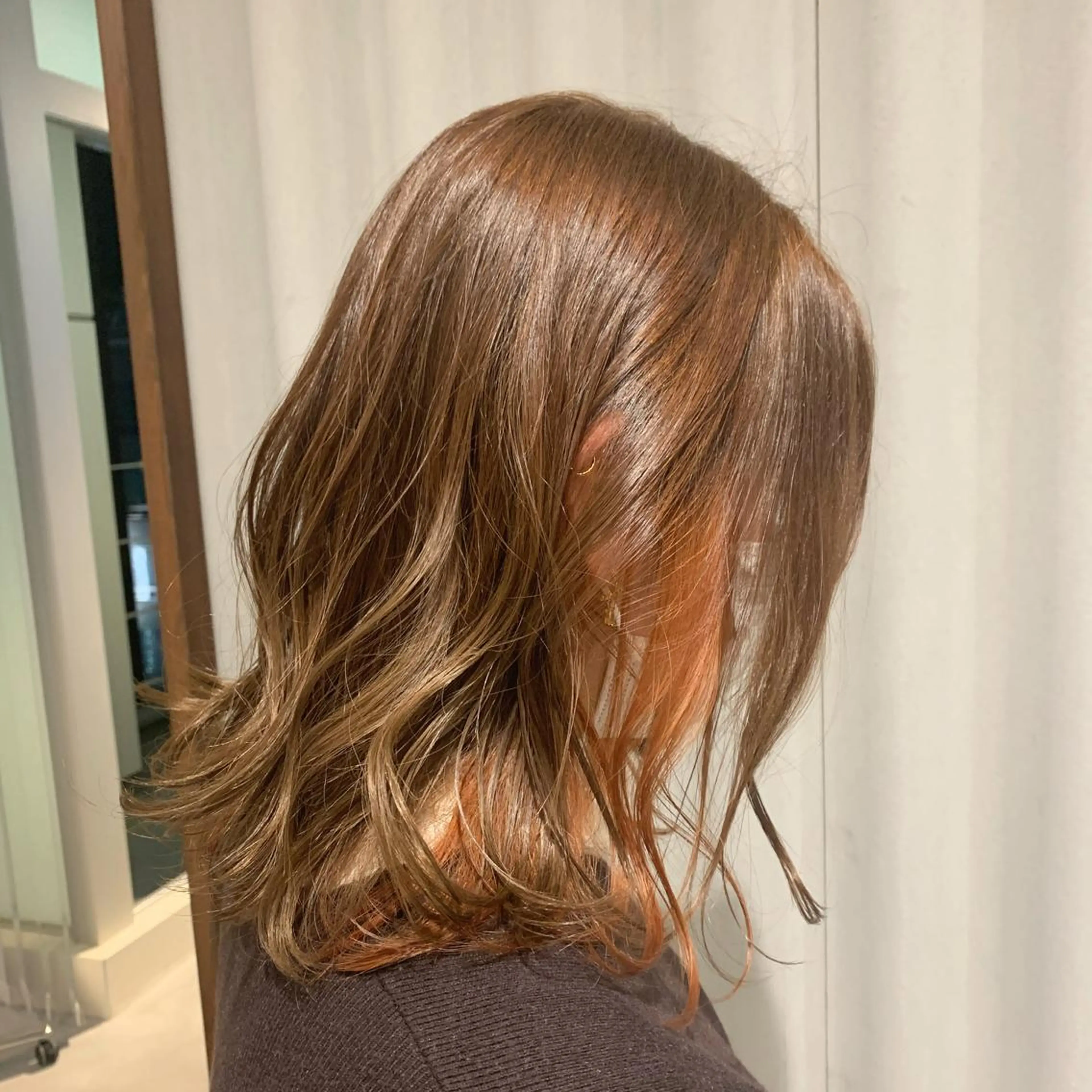 ミディアム カラー ブリーチ インナーカラー 【ミディアムと ロングに特化】島田恋のヘアスタイル