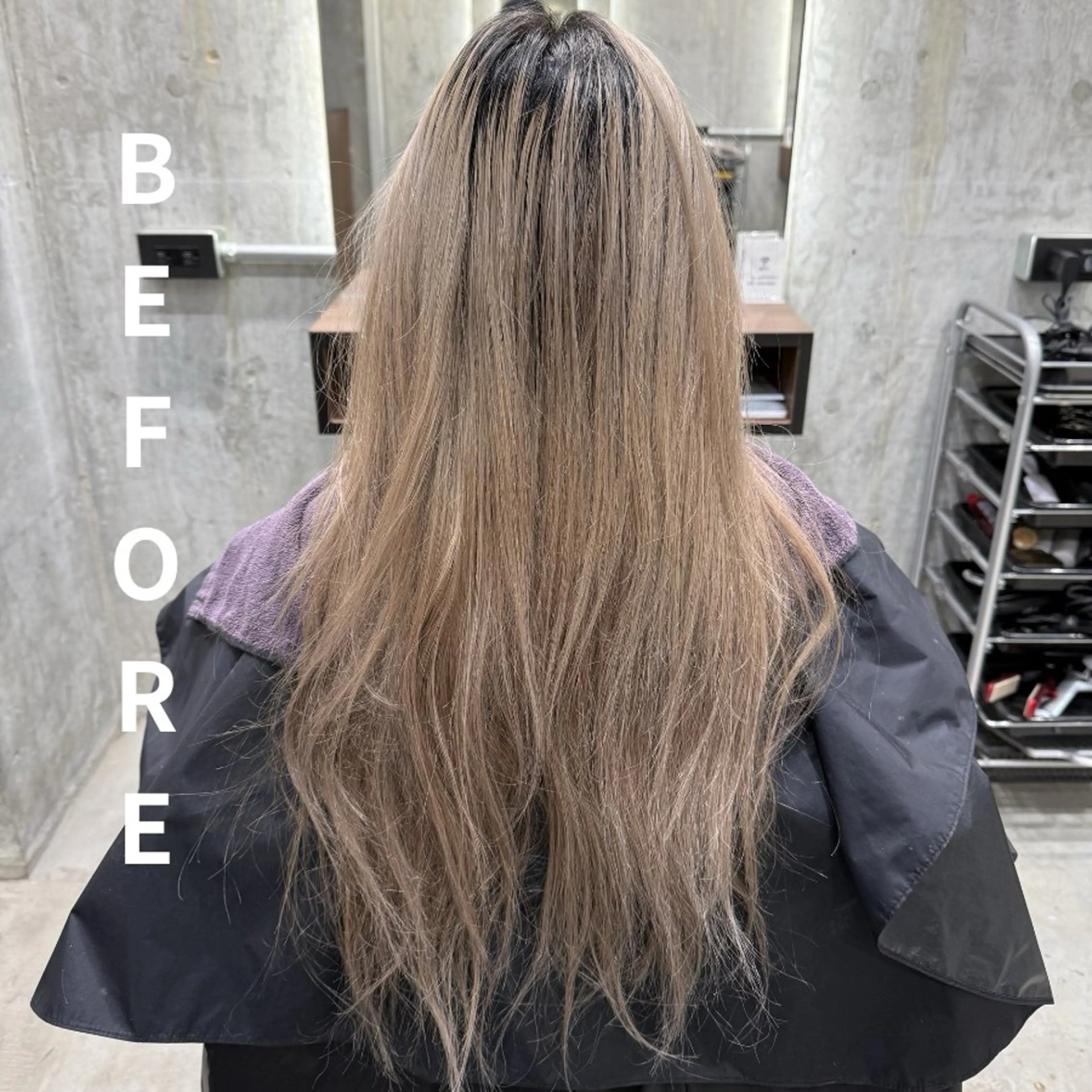 ロング カラー ホワイトブロンド RIKUTOのヘアスタイル