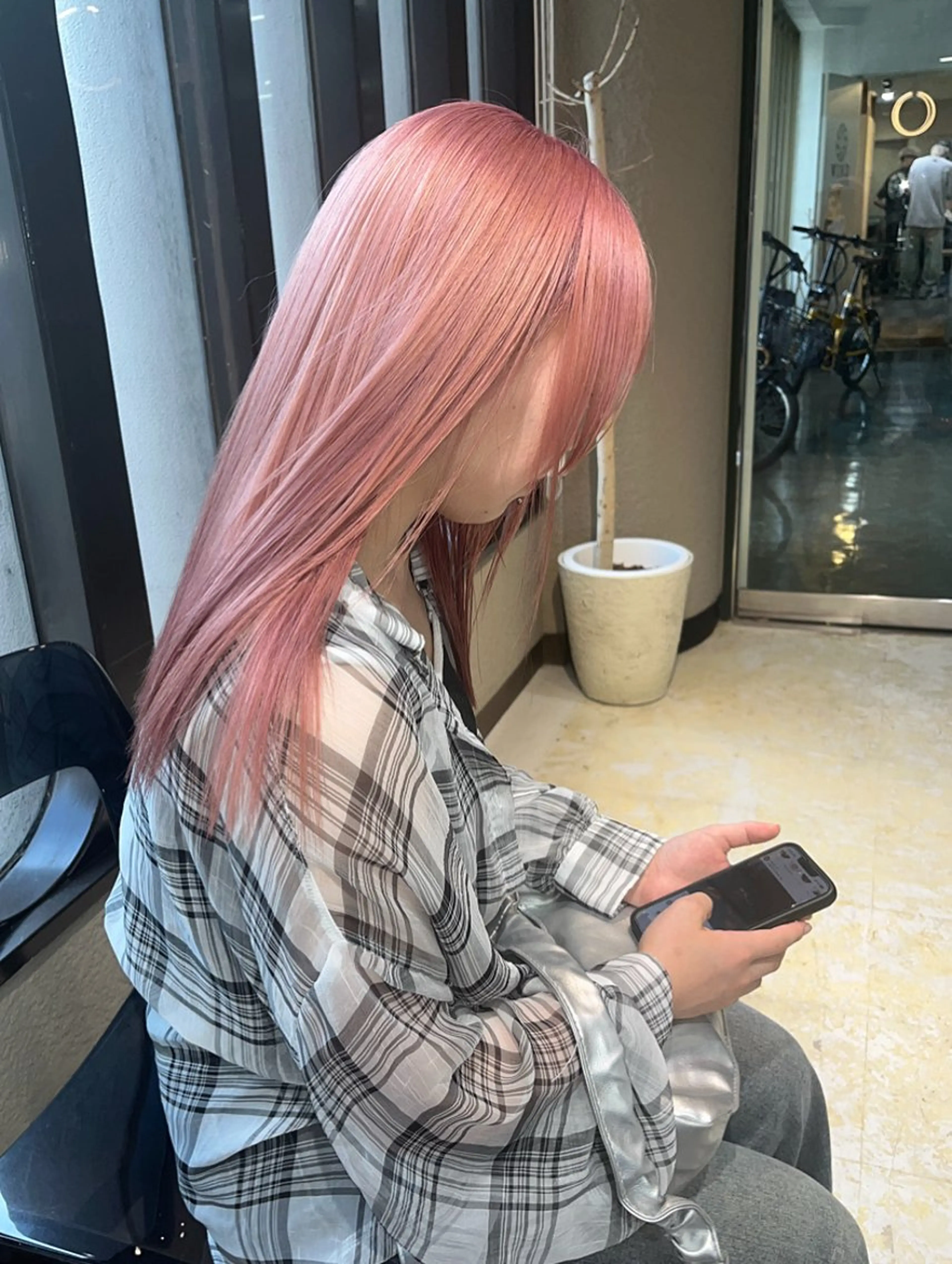 ロング 💖艶ハイトーン美髪 改善💖ケンシンのヘアスタイル
