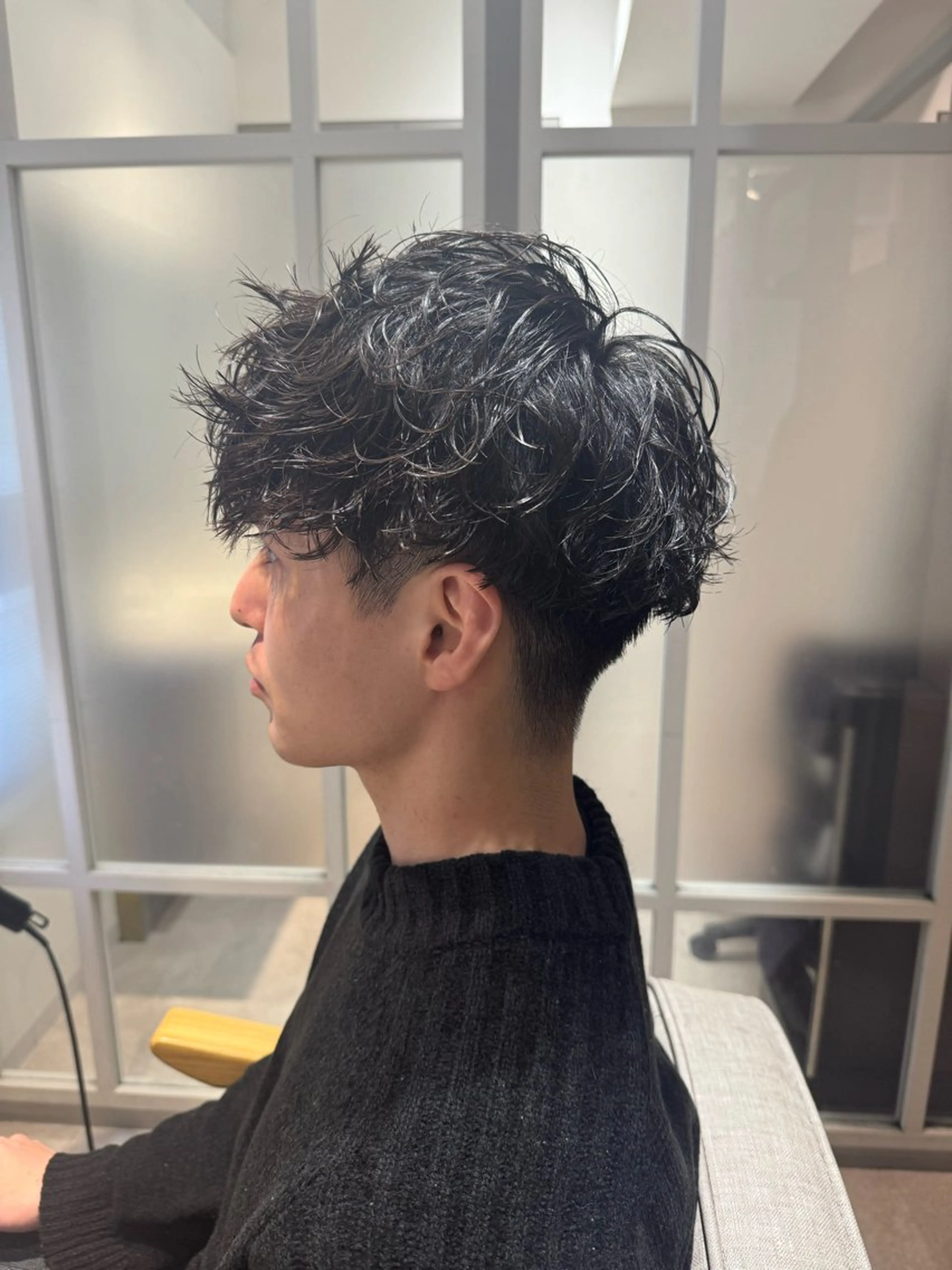 パーマ メンズ センターパート マッシュ メンズパーマ メンズショート ツイストスパイラルパーマ カット パーマ ⭕️メンズパーマ⭕️ 山口　裕太郎のヘアスタイル