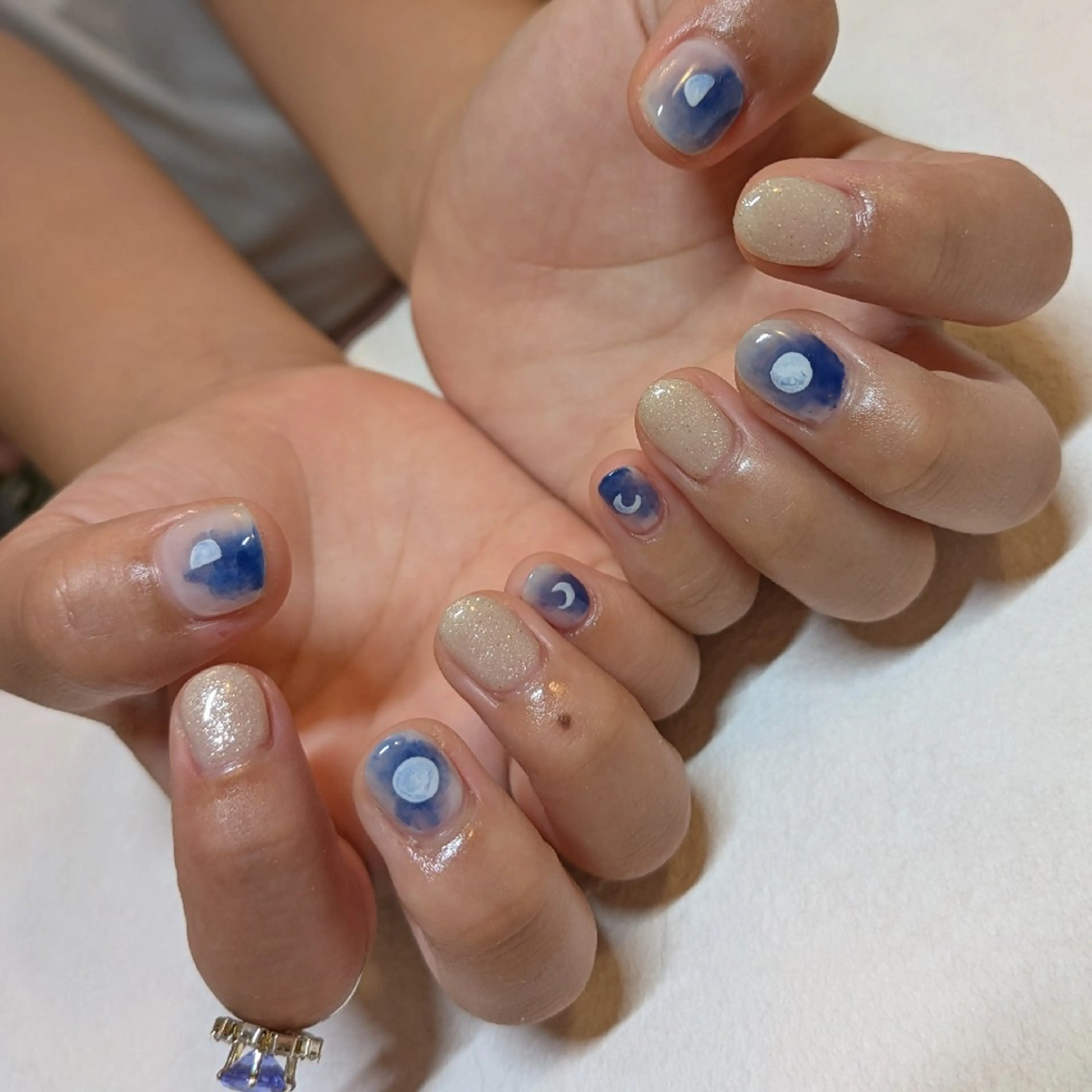 ネイル ジェヌインネイル 河内のネイルデザイン