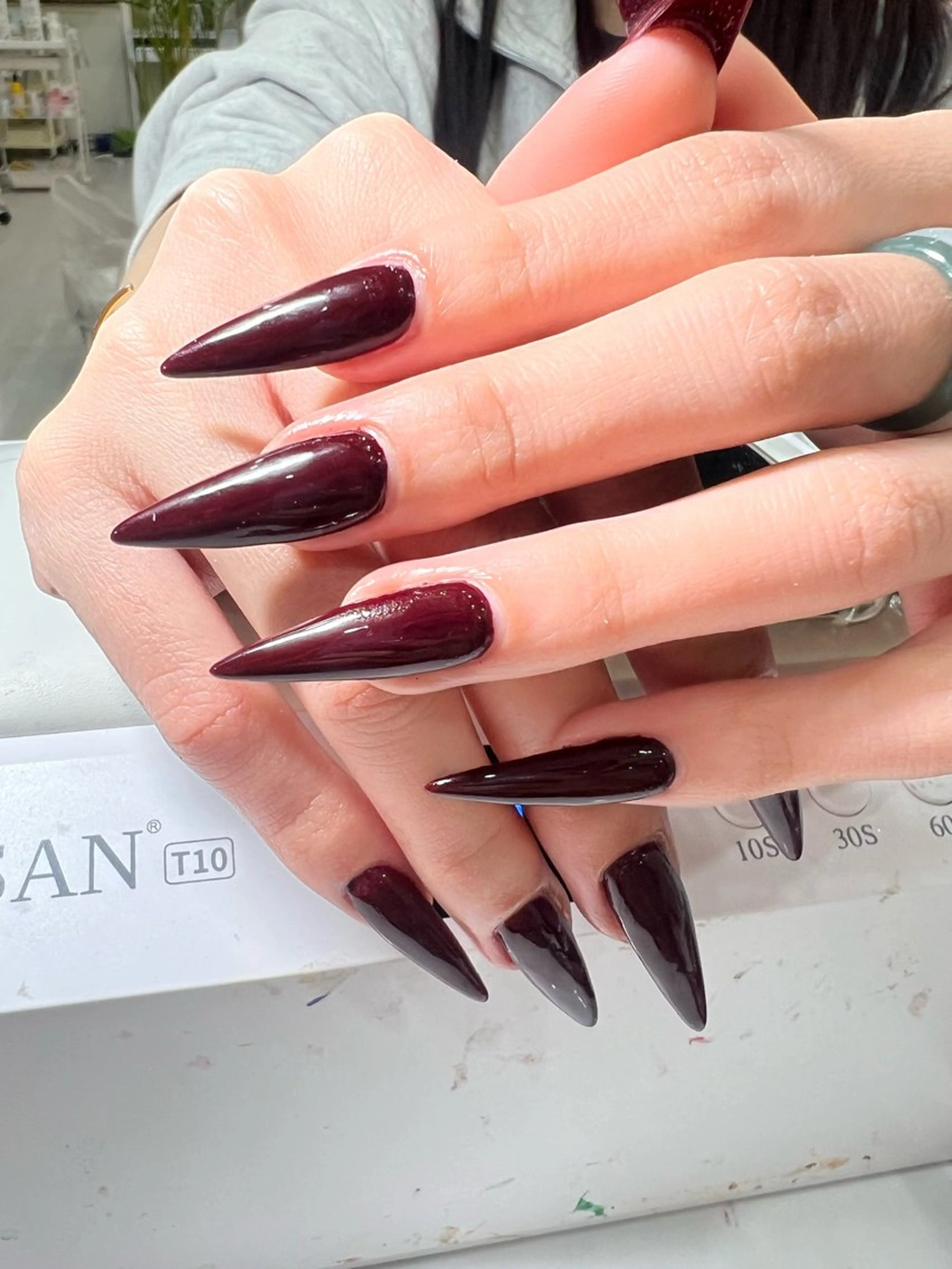 ネイル アートネイル ハンドネイル Annailsalon所属・アキ ちゃんのネイルデザイン