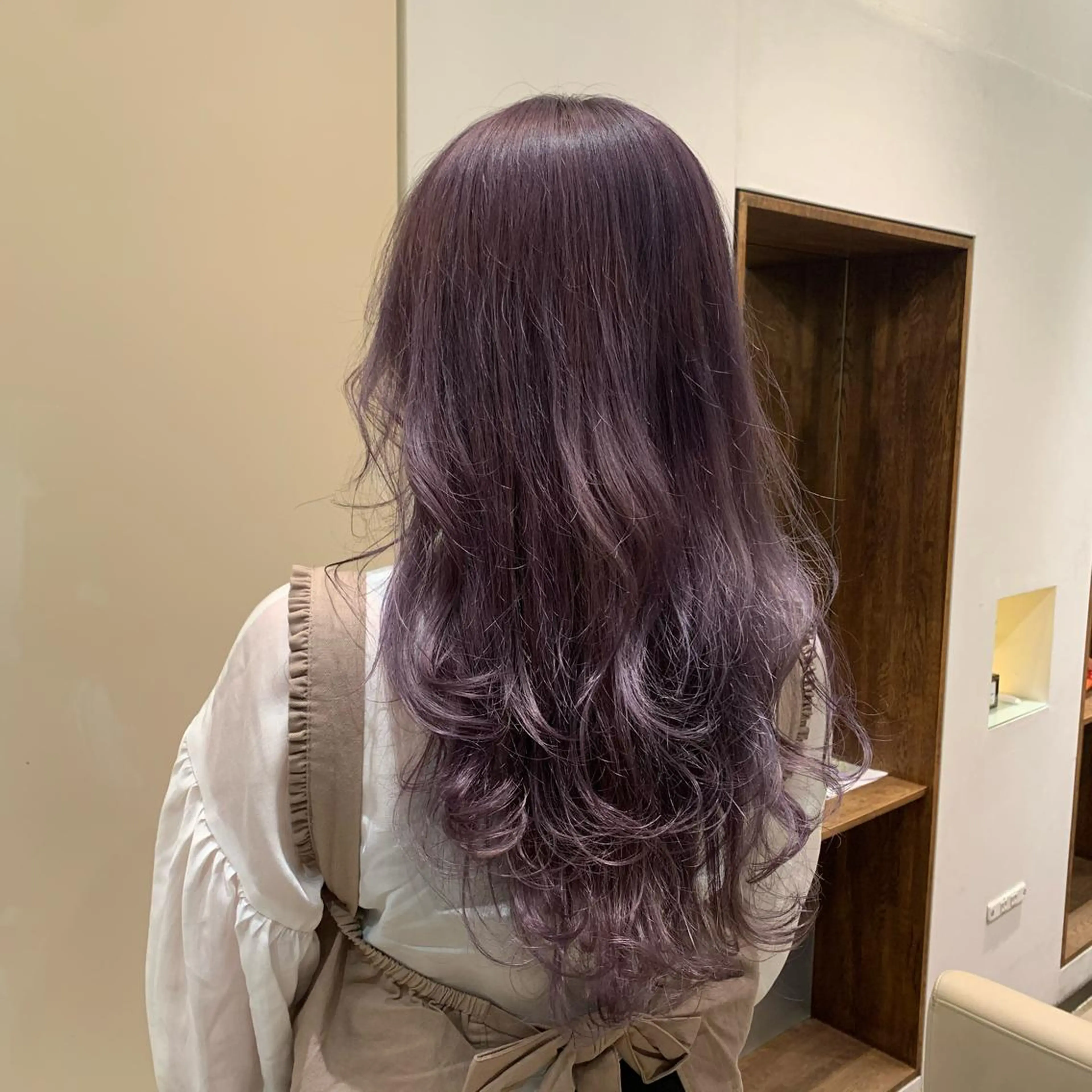 ロング カラー ブリーチ 透明感カラー 【完全個室】髪質改善 暖色カラー/山崎唯奈のヘアスタイル