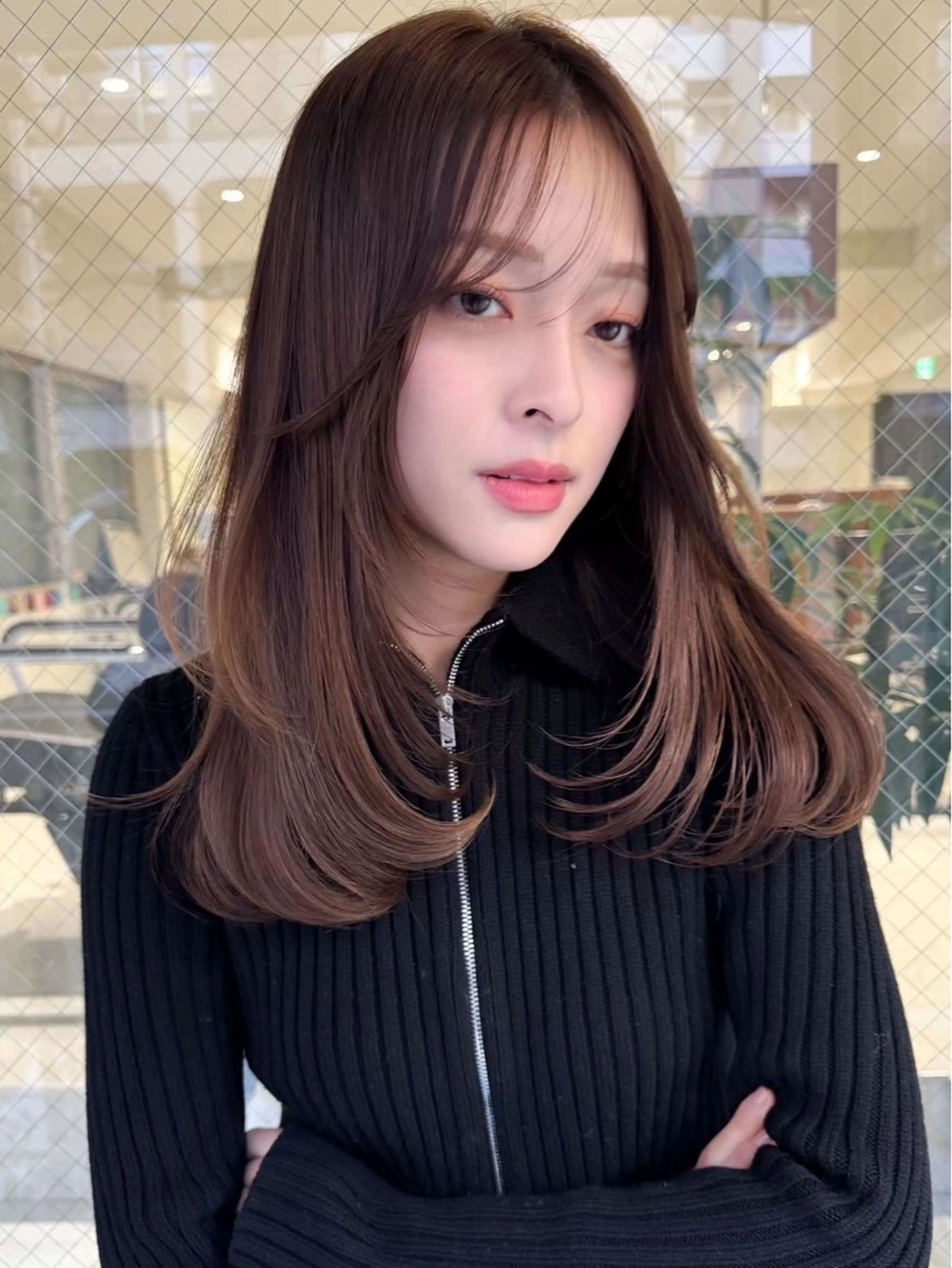 ロング レイヤーカット カット ヘアカラー トリートメント 鈴木 菜々映のヘアスタイル