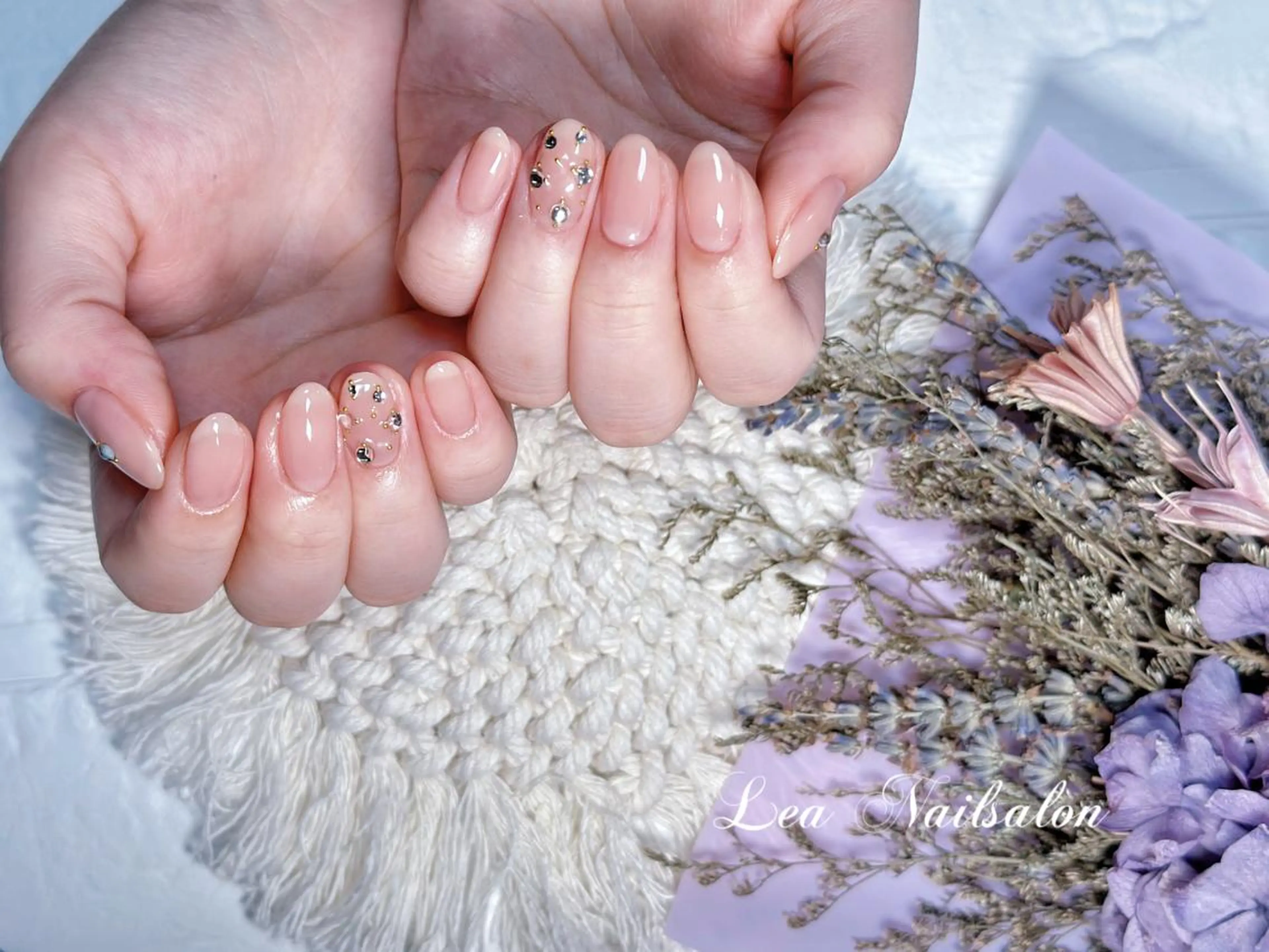 ショート カラー ネイル Le’a NailSalonのネイルデザイン