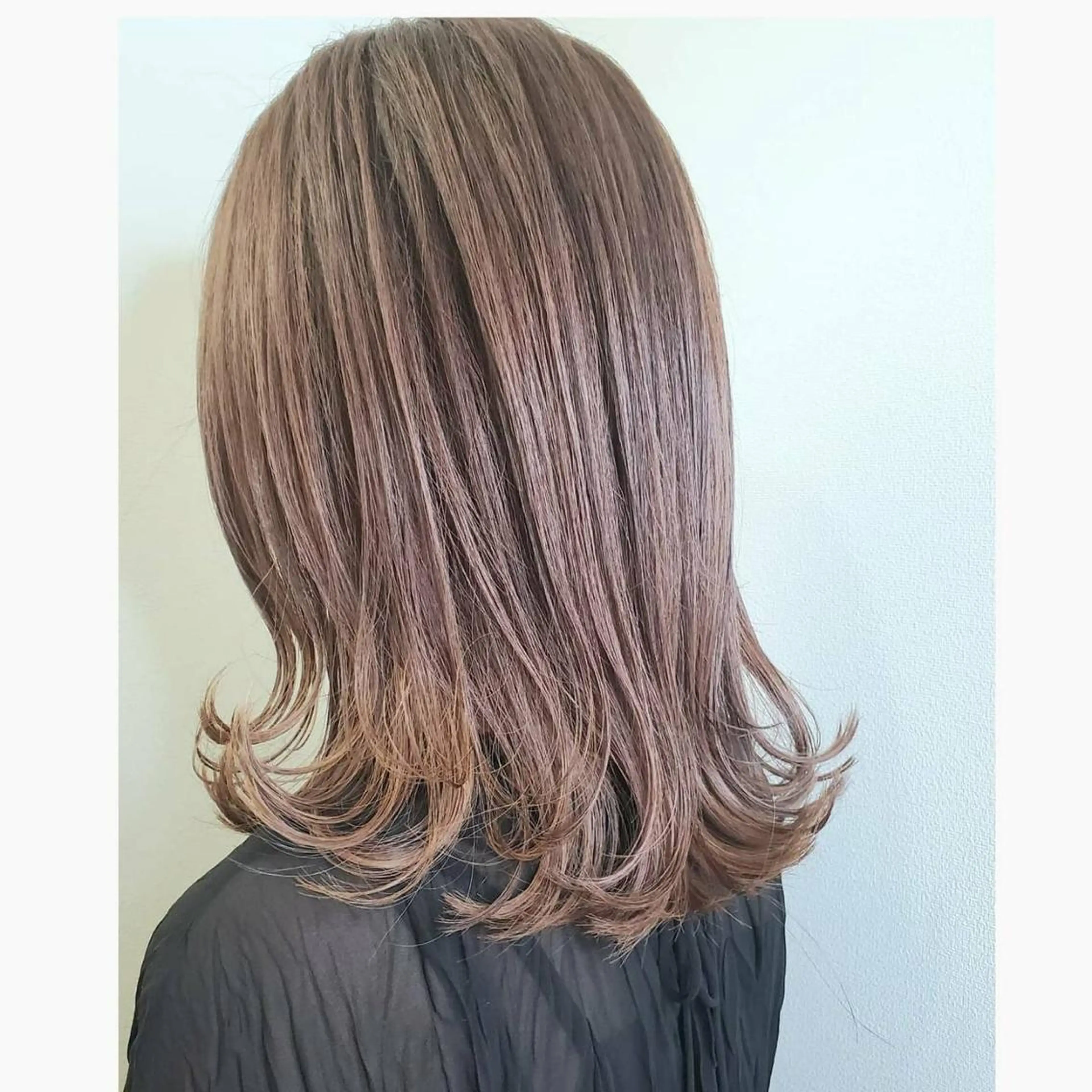 セミロング カット ヘアカラー トリートメント 💈髪質改善メニュー 佐藤 萌💈のヘアスタイル