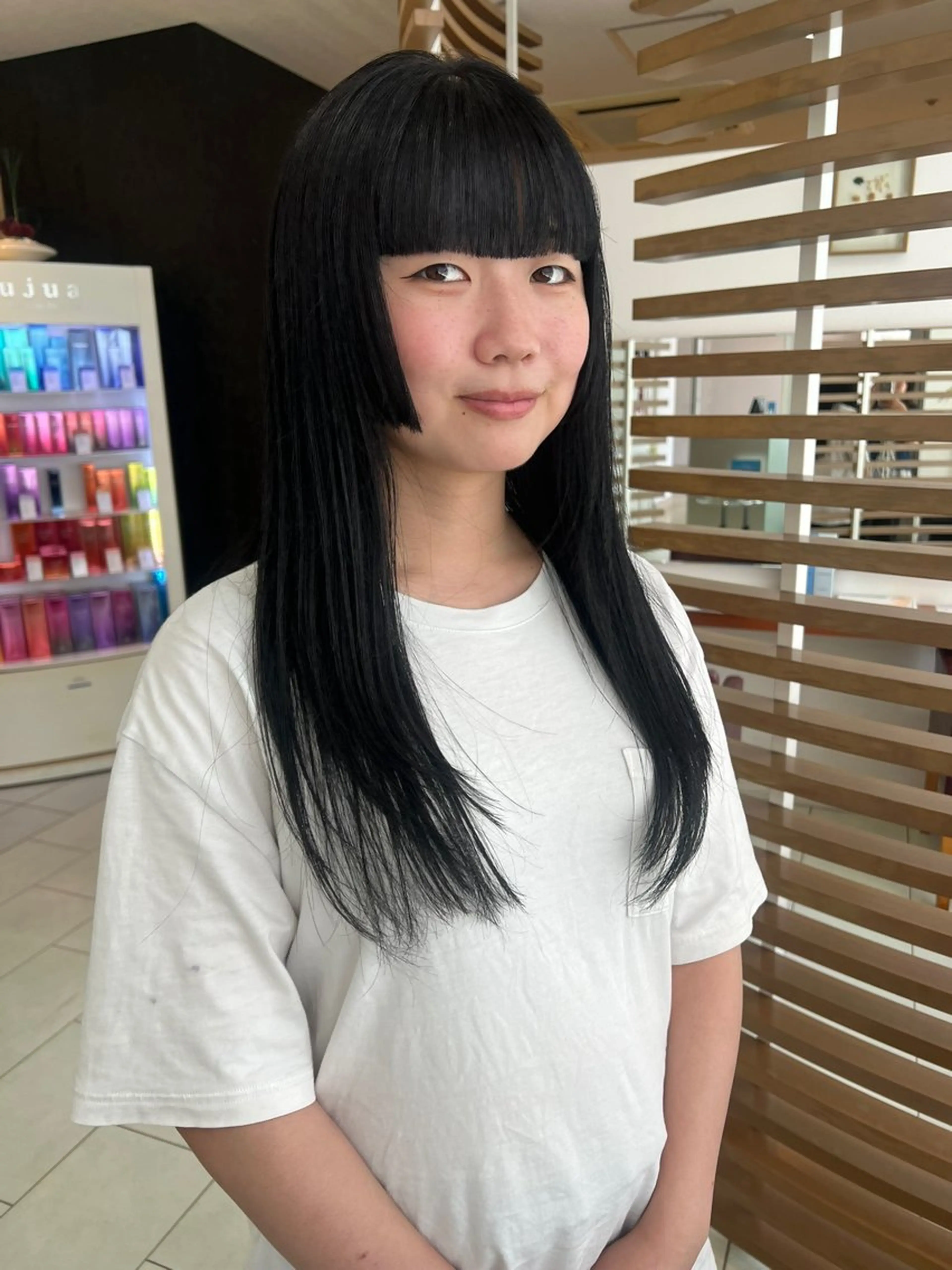 ロング 顔周りカット 姫カット ウルフカット カット ラシェンテ宝塚所属・HONOKA /顔周りレイヤー得意の眉毛・アイブロウイメージ