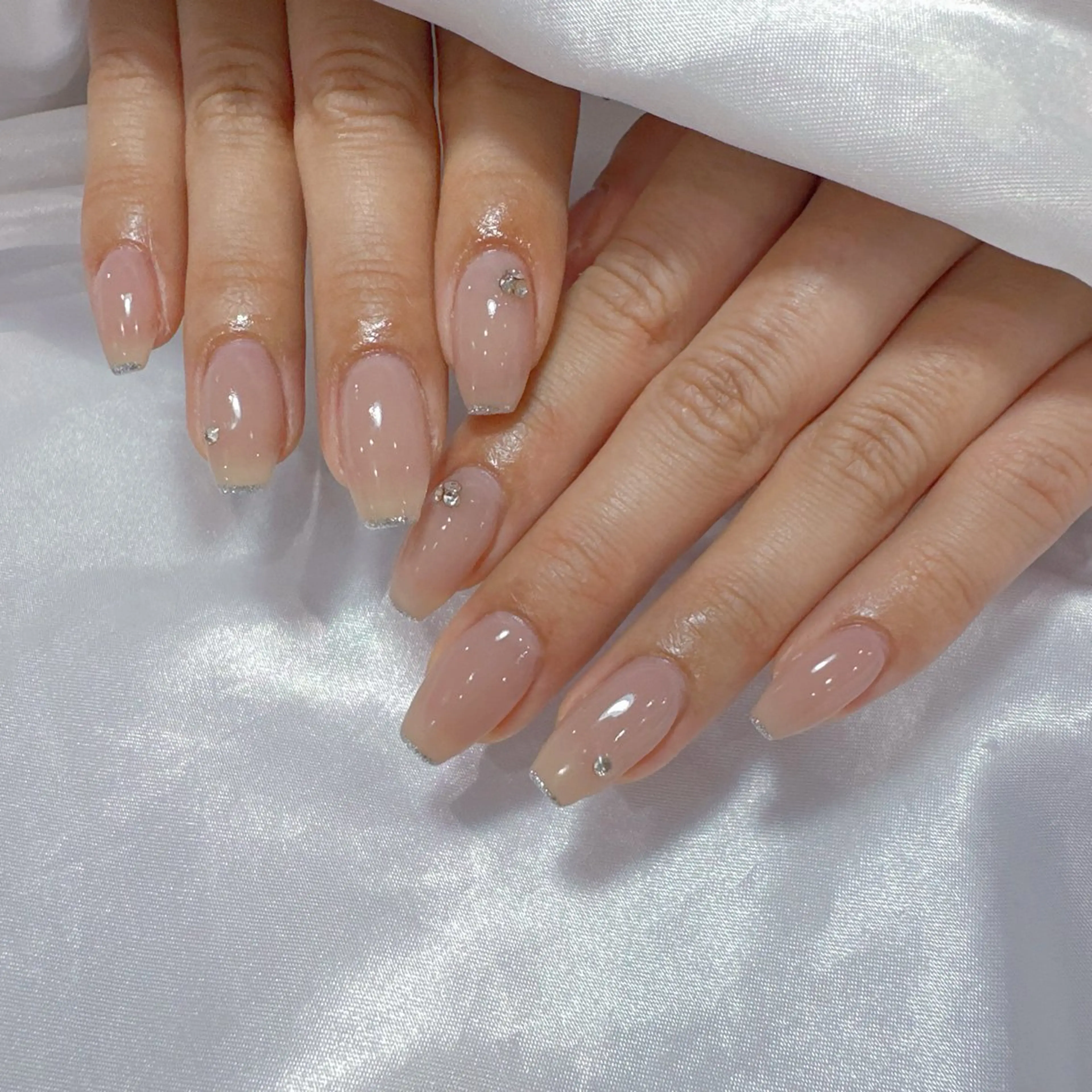 ネイル アートネイル フラッシュネイル フレンチネイル ジェルネイル ガラスフレンチ ハンドネイル You&Me Miyuのネイルデザイン