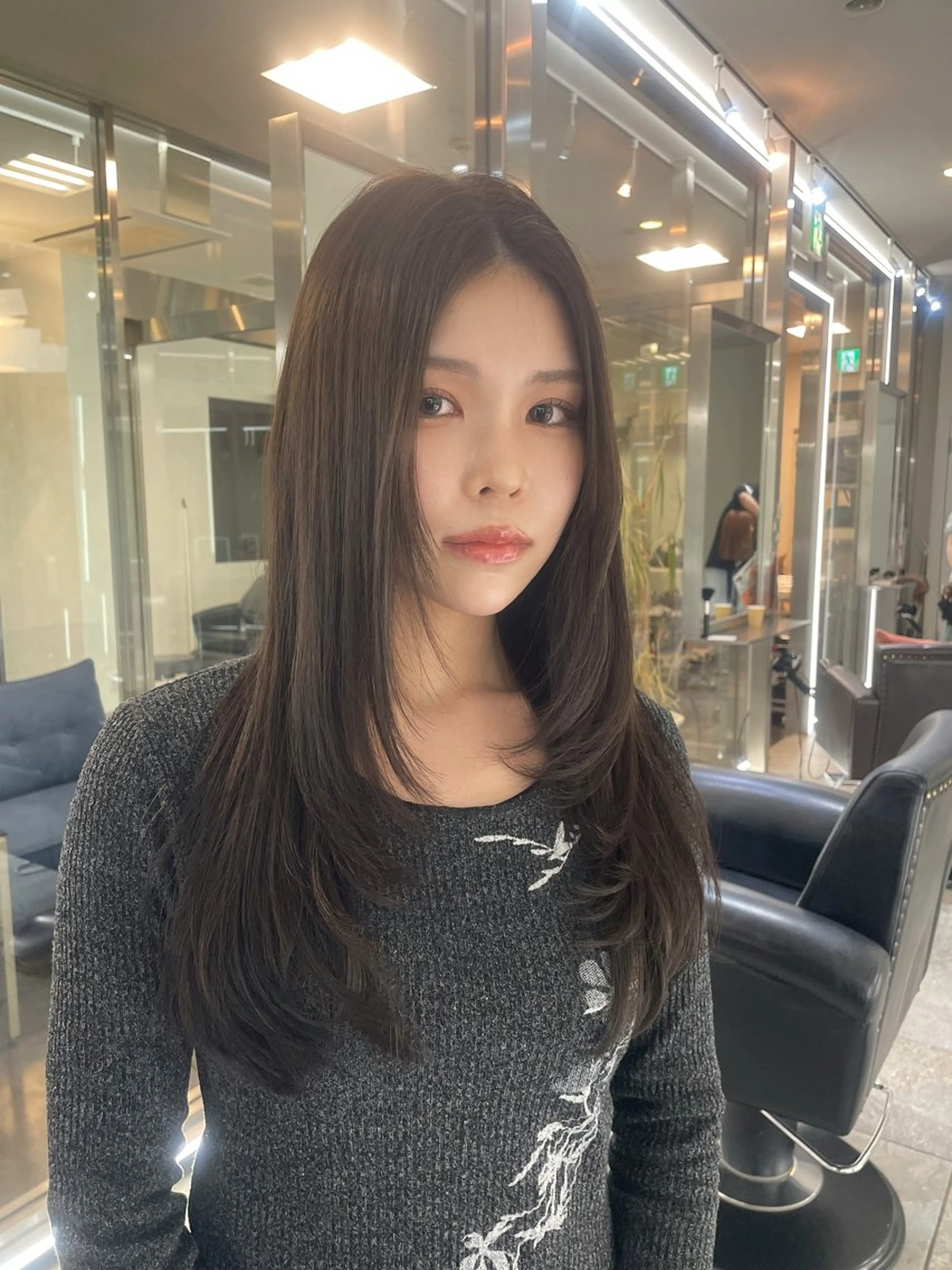 ロング レイヤーカット カット ヘアカラー lift by mag所属・ユナ ナチュラル／透明感のヘアスタイル