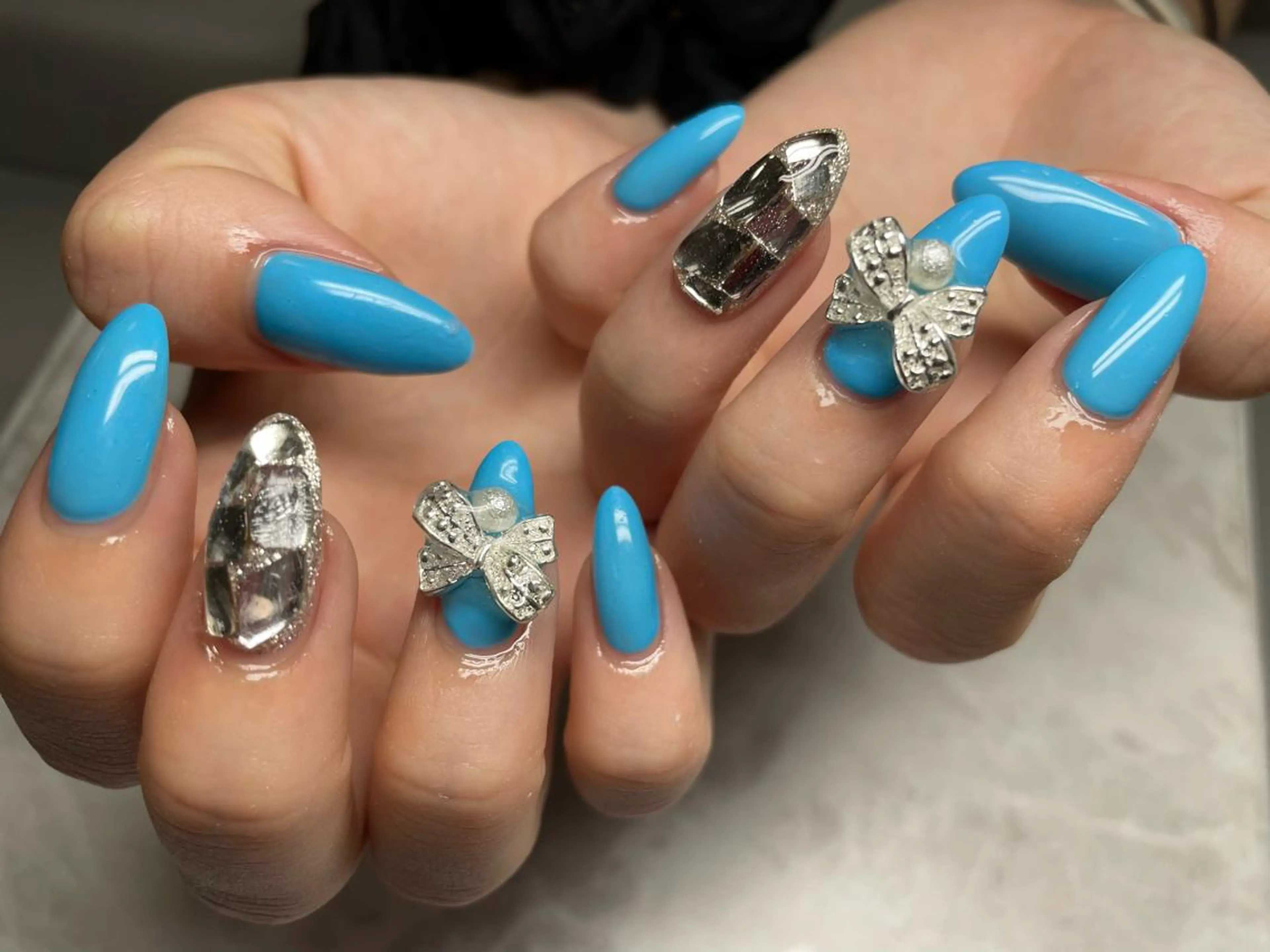 ネイル Roi〈ロワ〉 Minakoのネイルデザイン