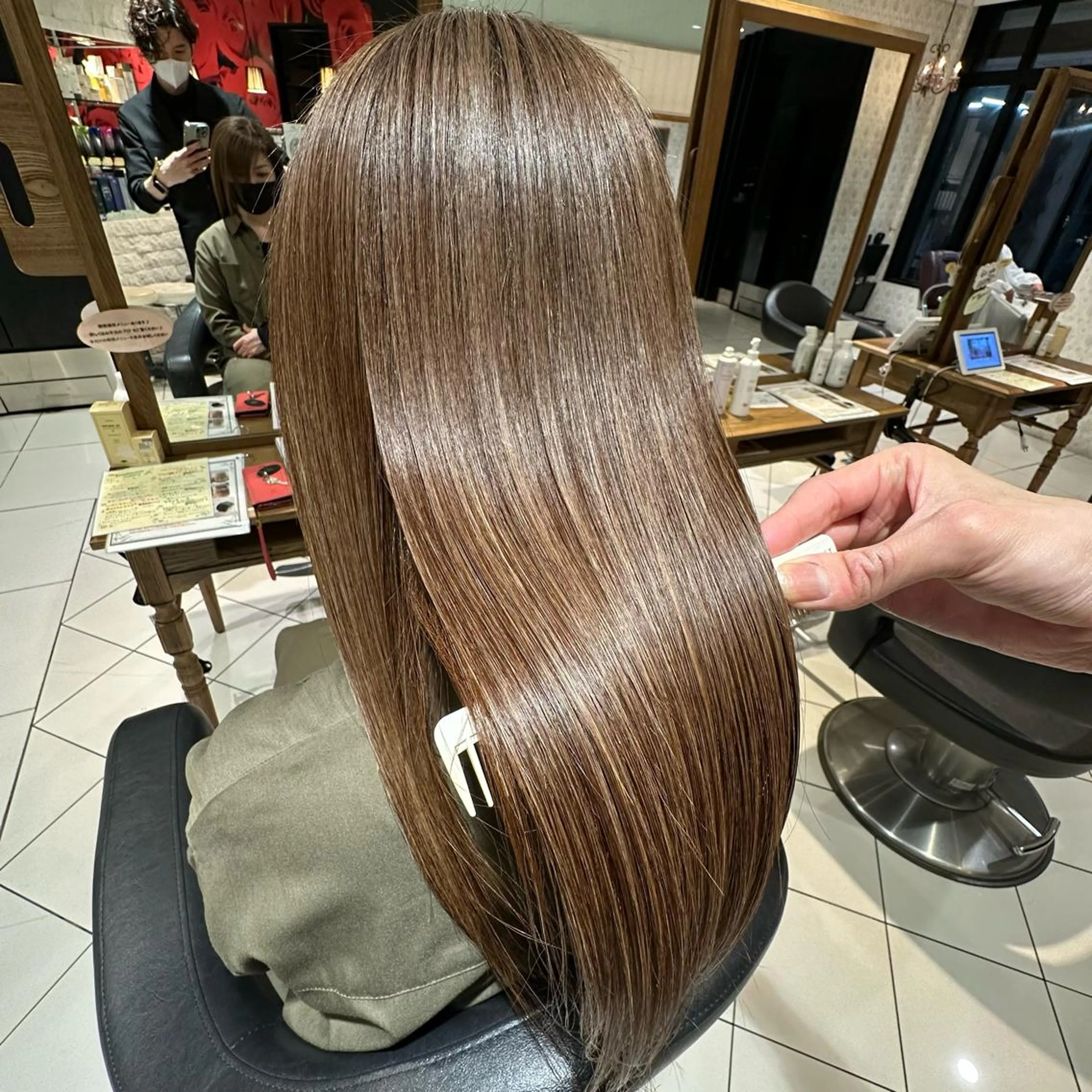 🌈髪質改善トリートメント🌈☆ダメージ、乾燥が気になる人必見☆薬剤の9割が美容成分の髪質改善¥11000の写真