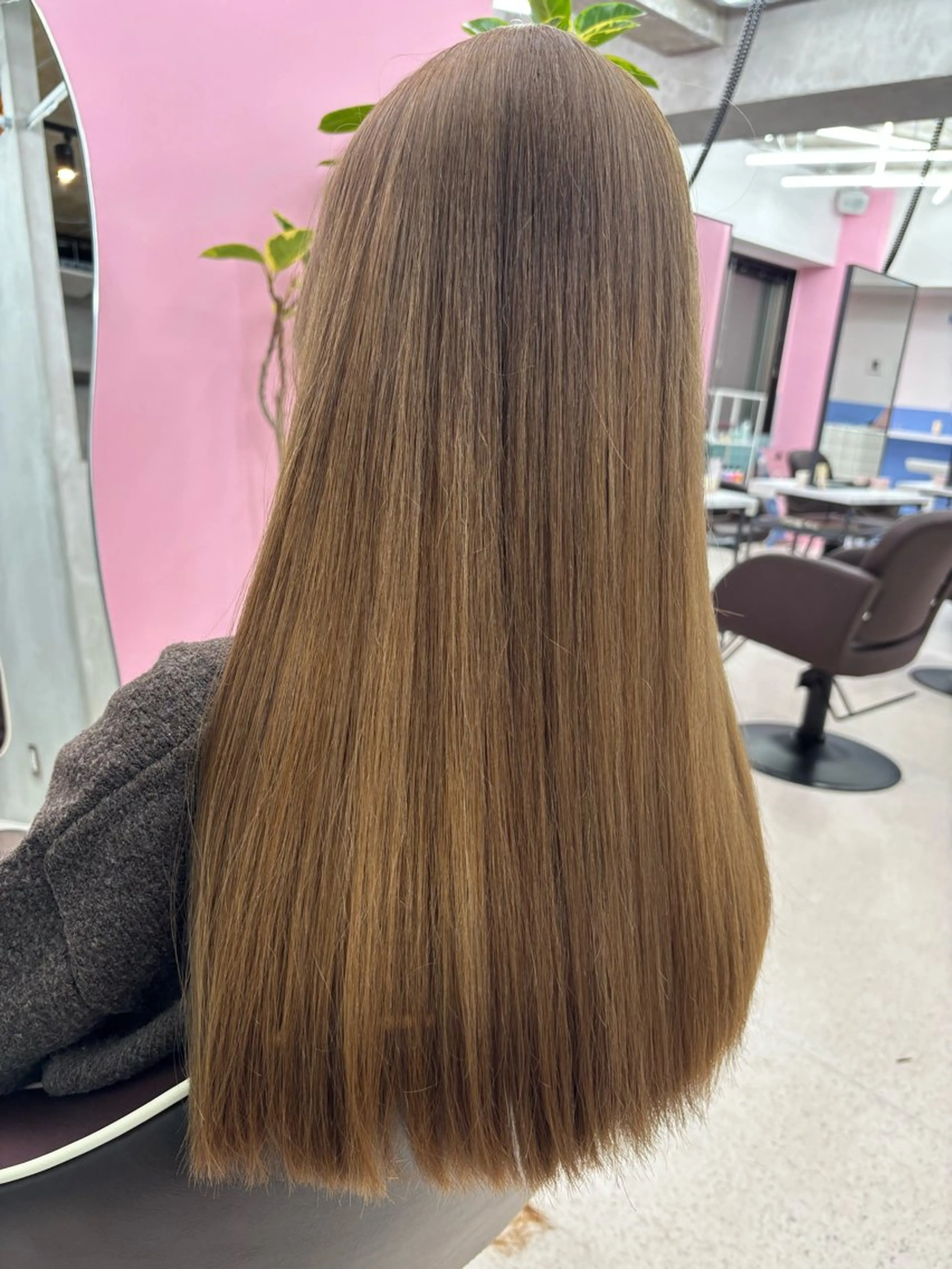 ロング カラー ベージュカラー ブラウンカラー ブラウンベージュ 大谷 杏菜のヘアスタイル