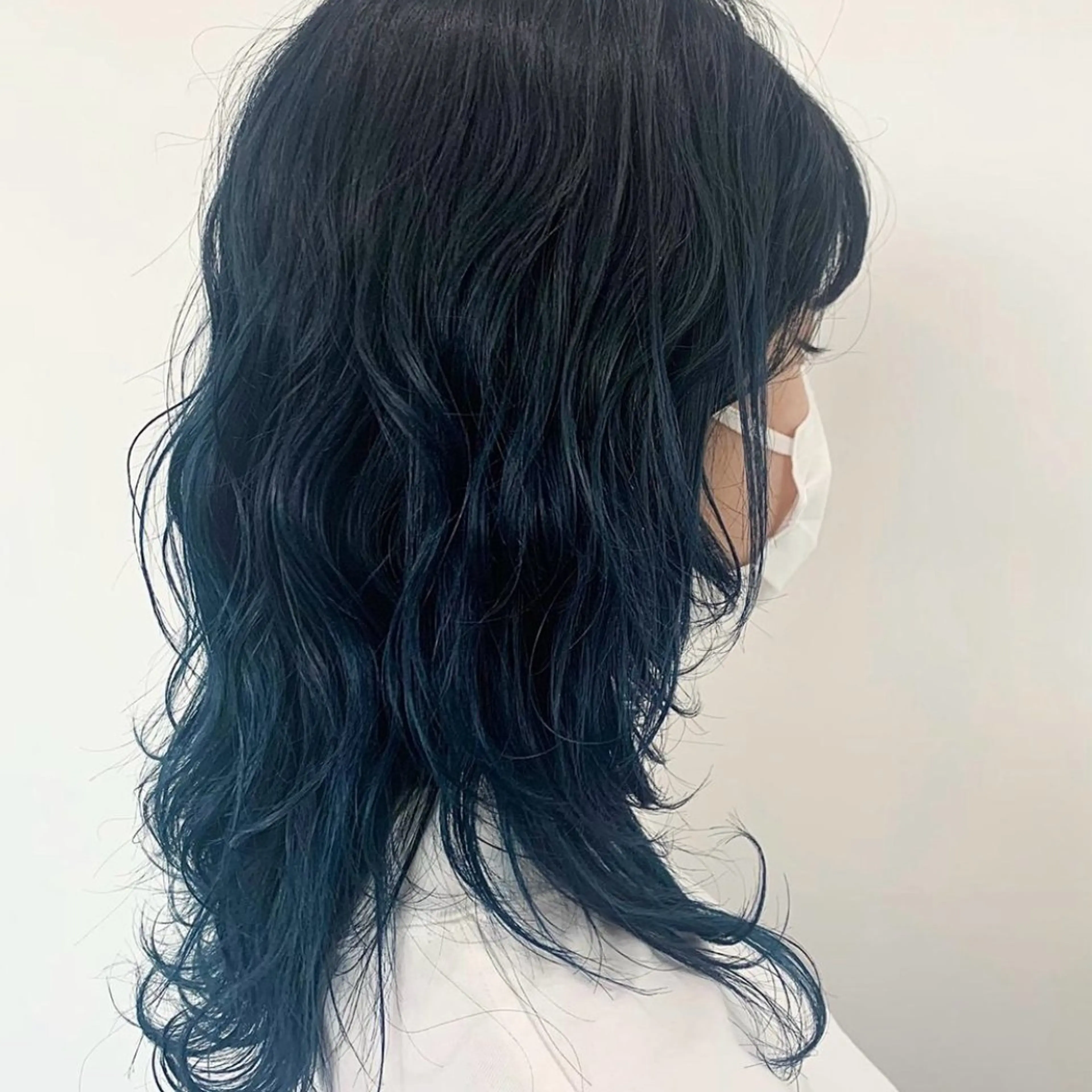 カラー 松野 さくらのヘアスタイル