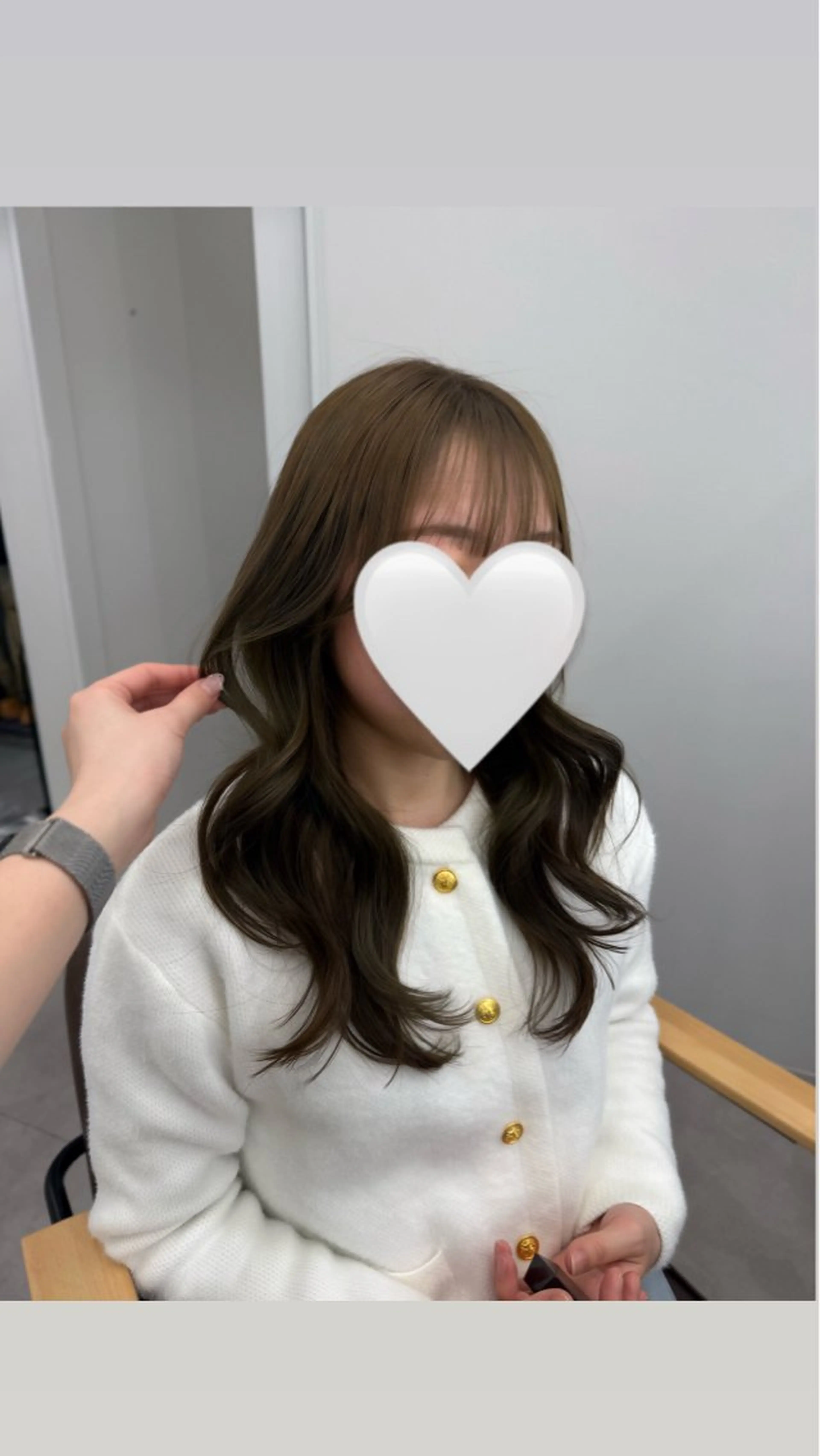 ロング カラー レイヤーカット 宇田川 結菜のヘアスタイル