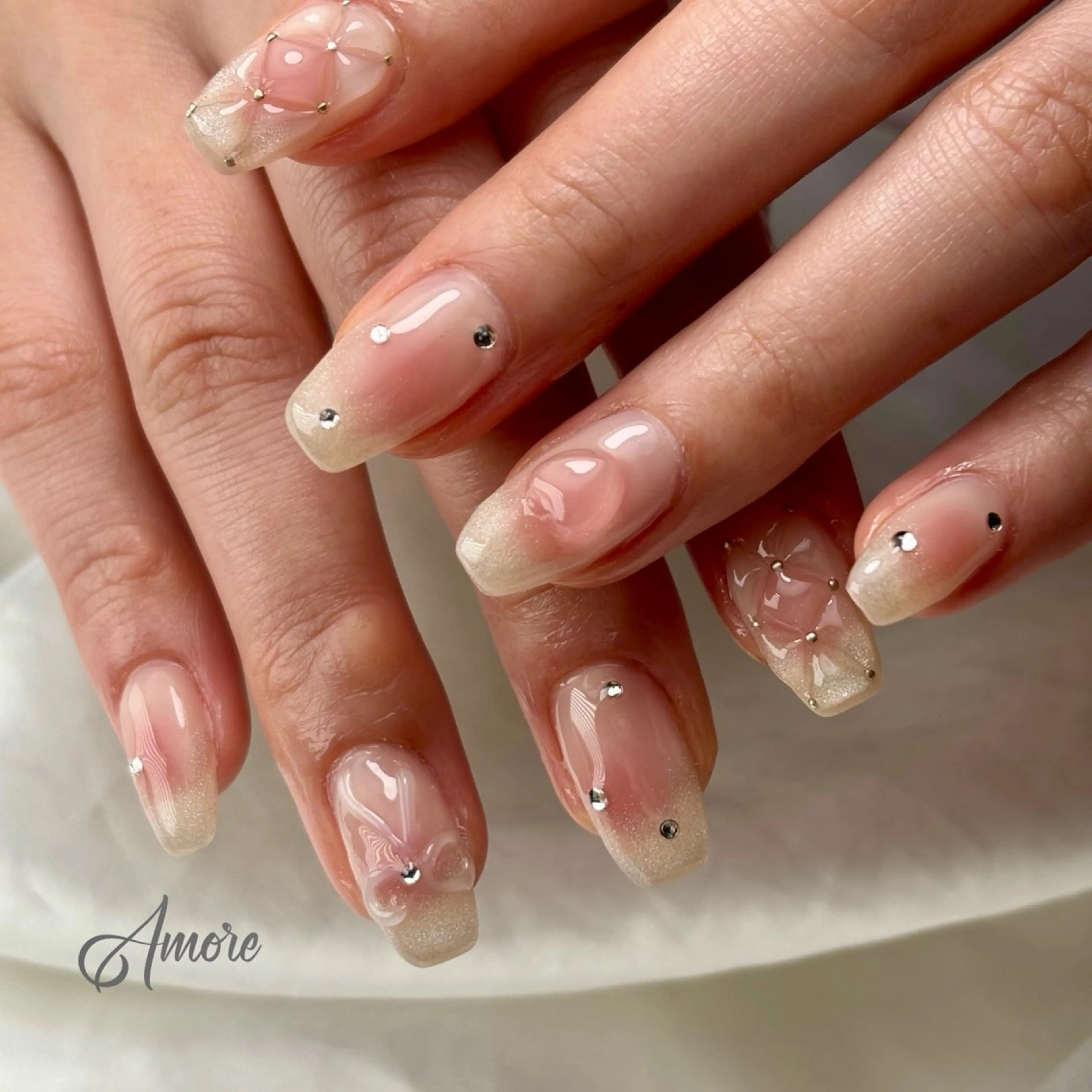 ネイル ジェルネイル キラキラネイル 韓国ネイル マグネットネイル パラジェル You kyehwaのネイルデザイン